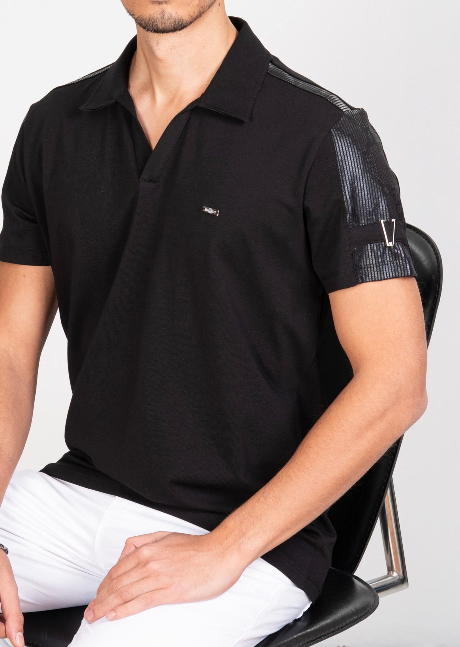 Mondo Gümüş Metal Detaylı Garnili Polo Yaka T-shirt