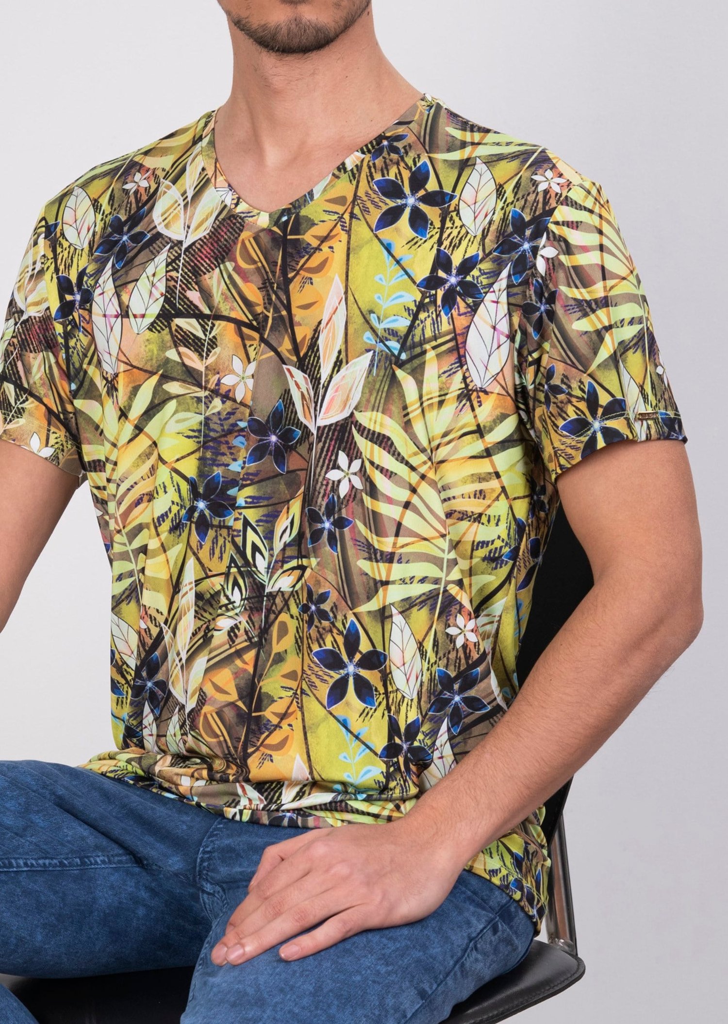 Mondo Karışık Yaprak Desenli Yeşil T-Shirt