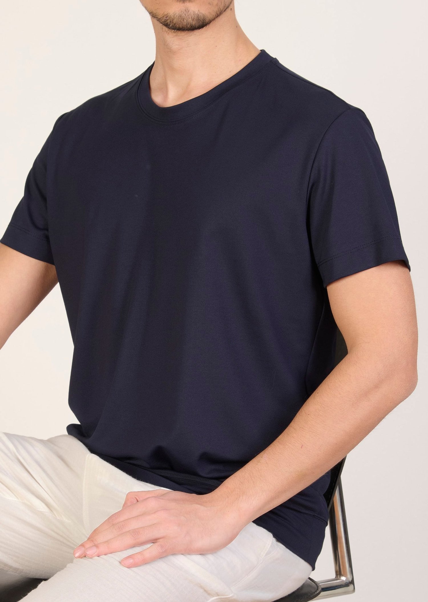 Mondo Lacivert Metal Logo Detaylı Oval Yaka T-Shirt