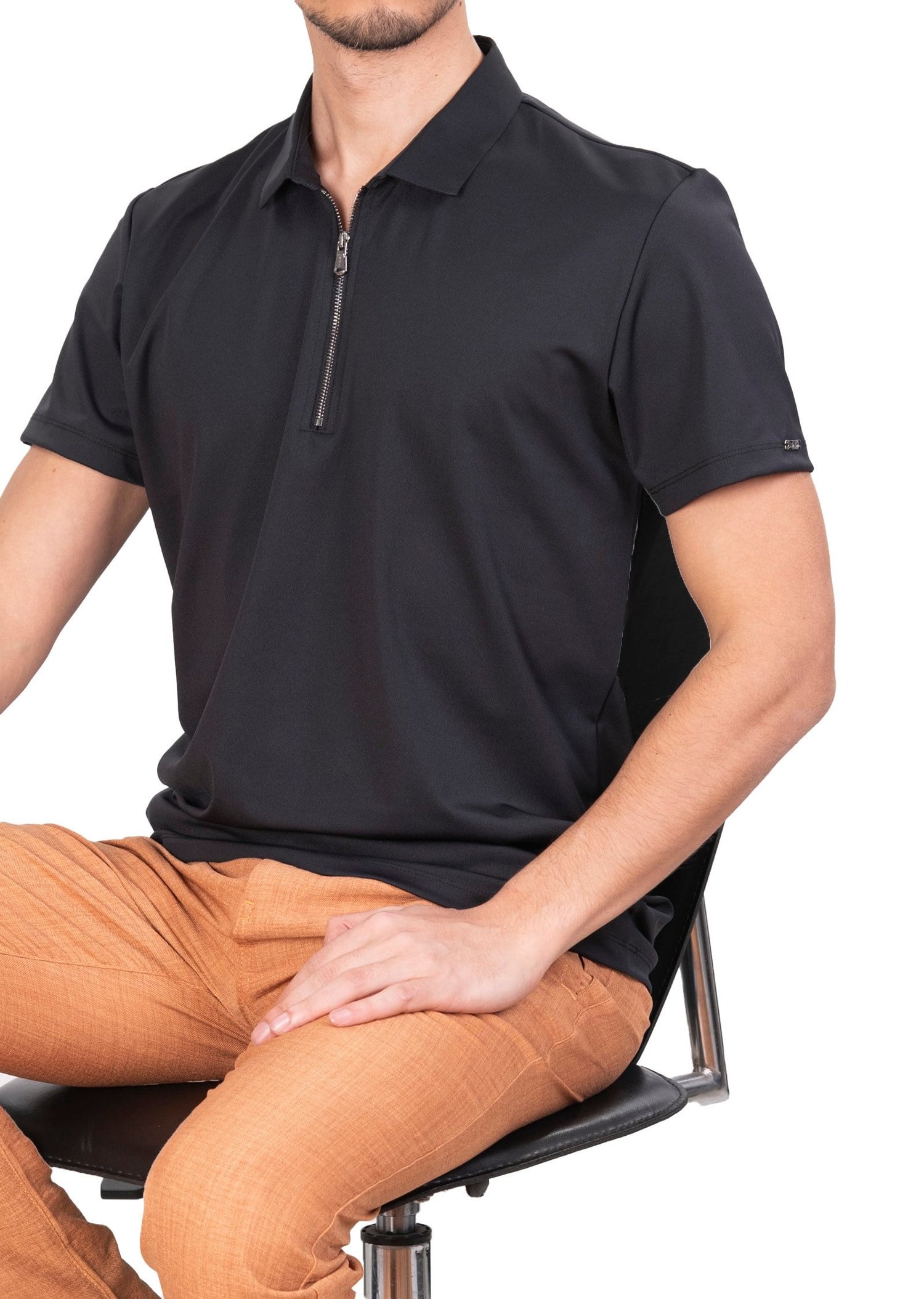 Mondo Metal Logo Detaylı Fermuarlı Polo Yaka T-Shirt