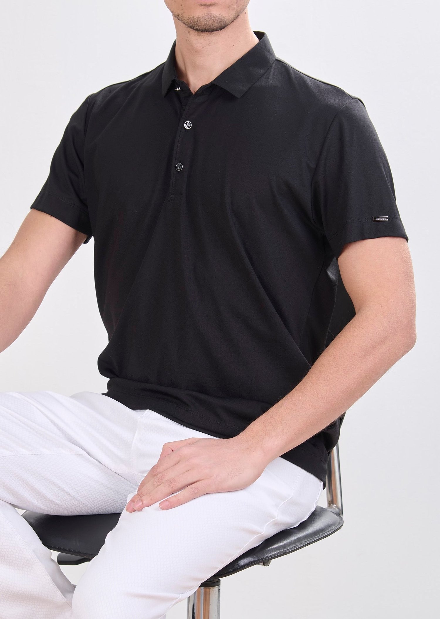 Mondo Metal Logo Detaylı Siyah Polo Yaka T-Shirt