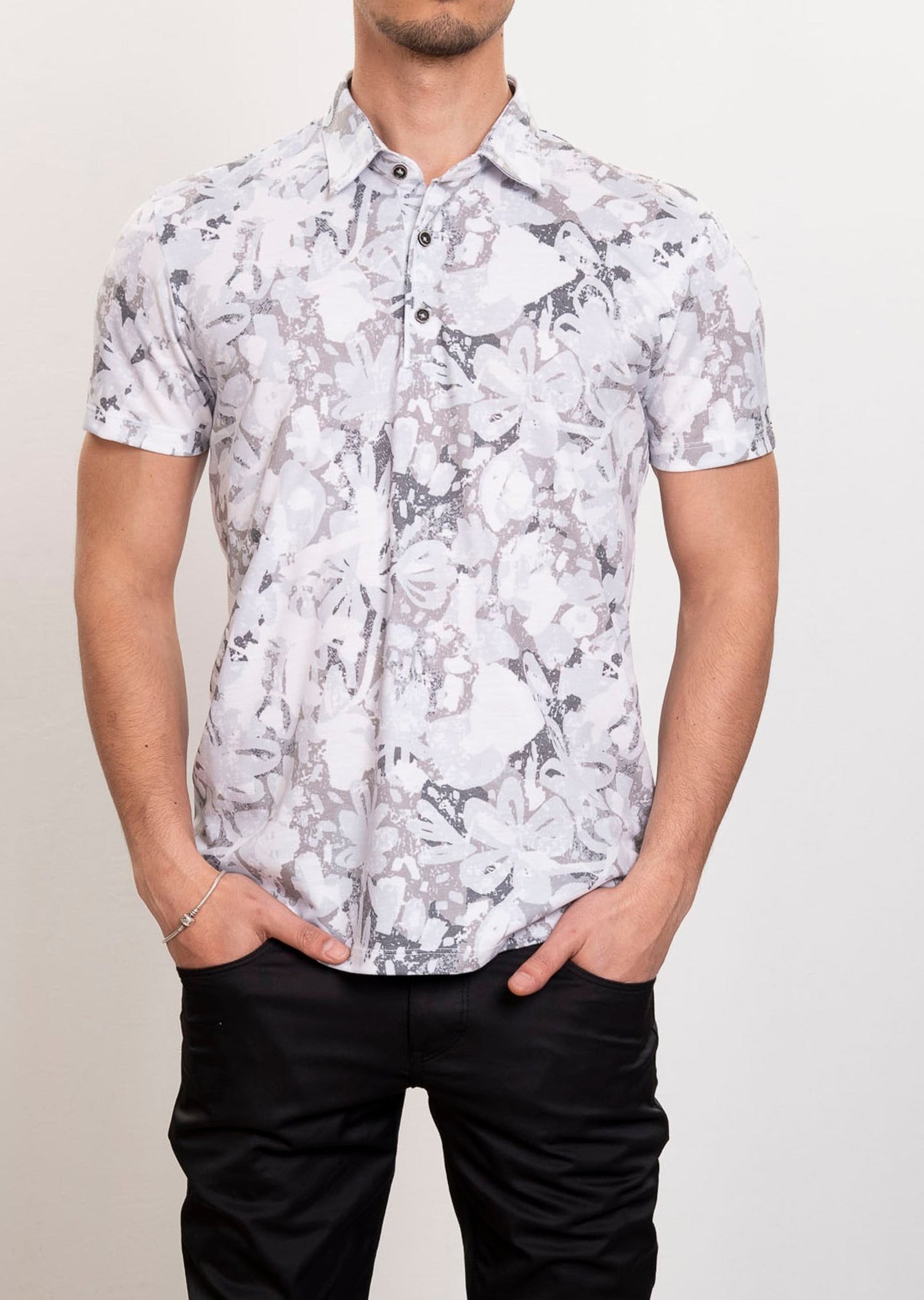 Mondo Yaprak Baskılı Beyaz Polo Yaka T-shirt