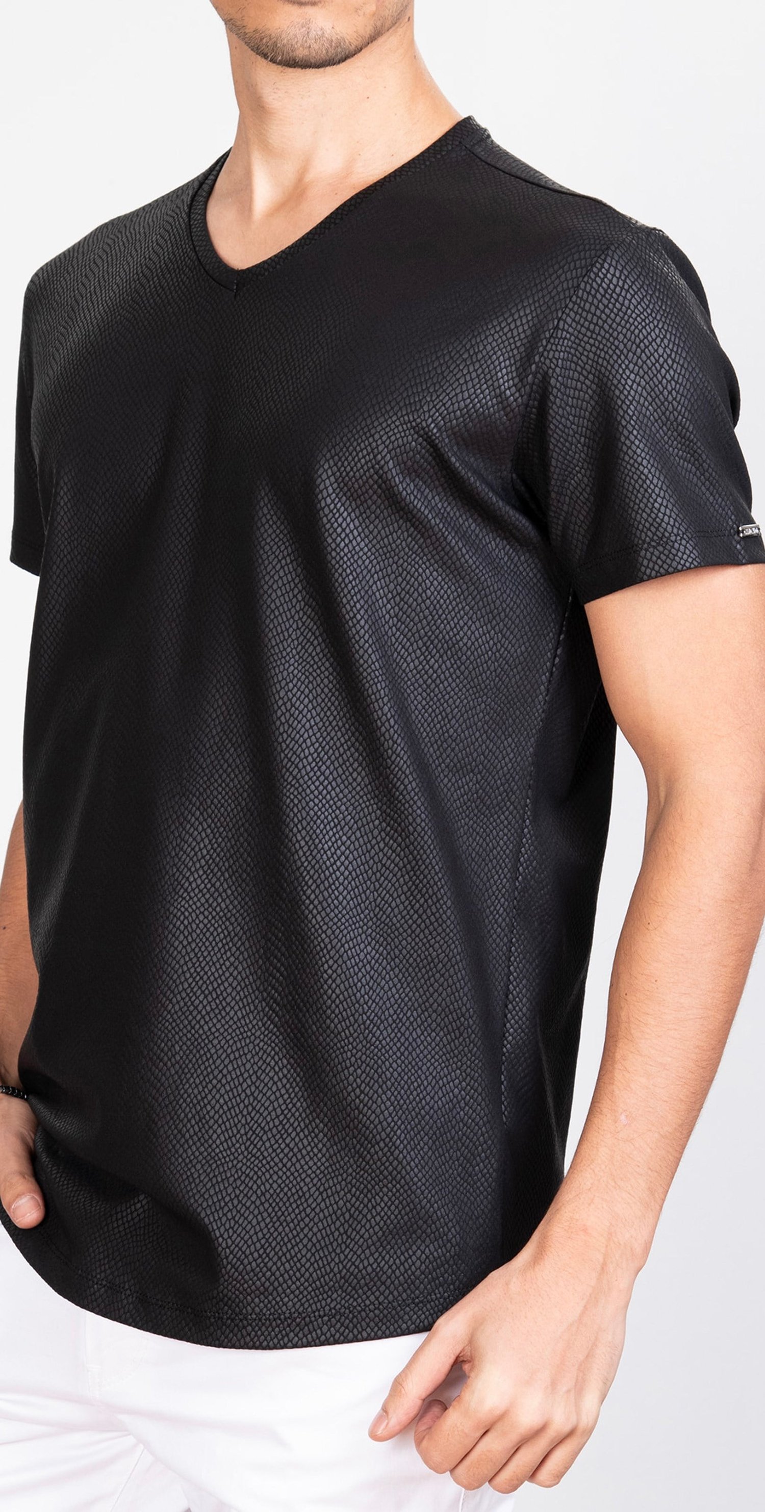 Mondo Yılan Derisi Baskılı Siyah T-Shirt