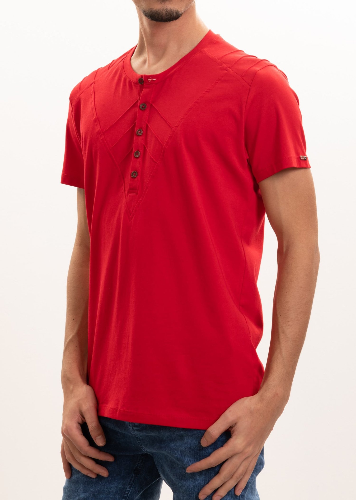 Nervürlü Düğmeli Yaka T-Shirt