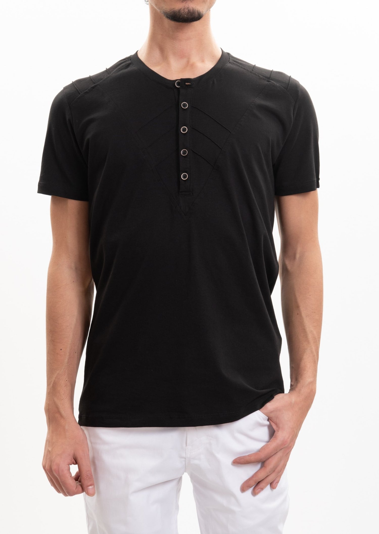 Nervürlü Düğmeli Yaka T-Shirt