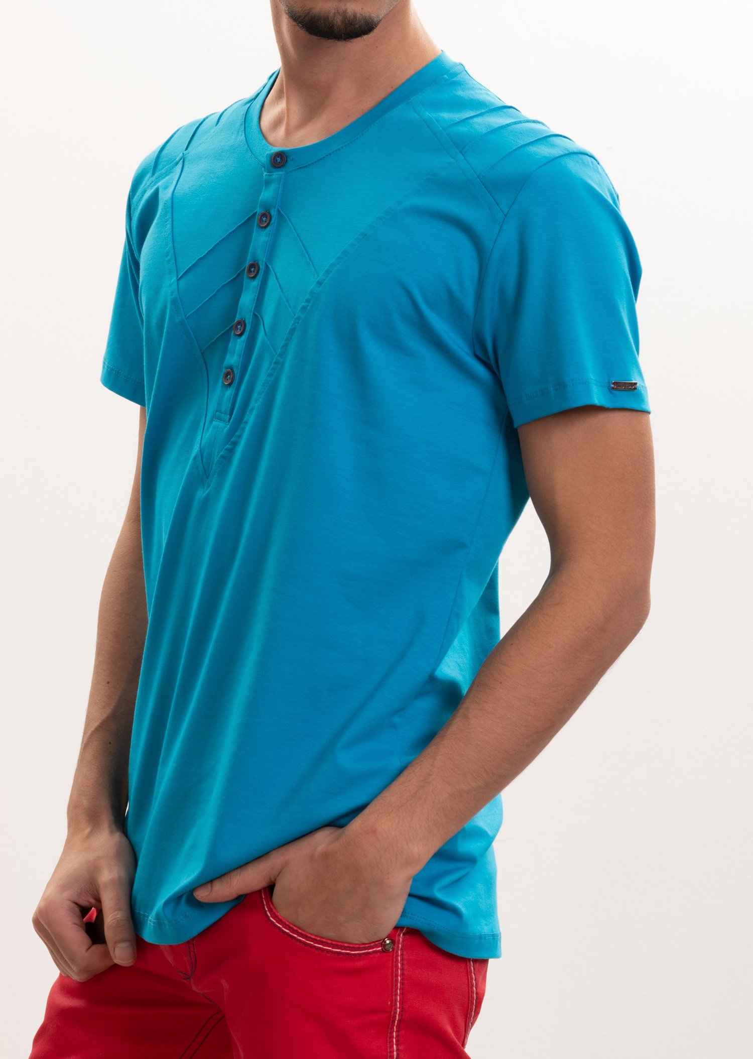 Nervürlü Düğmeli Yaka T-Shirt