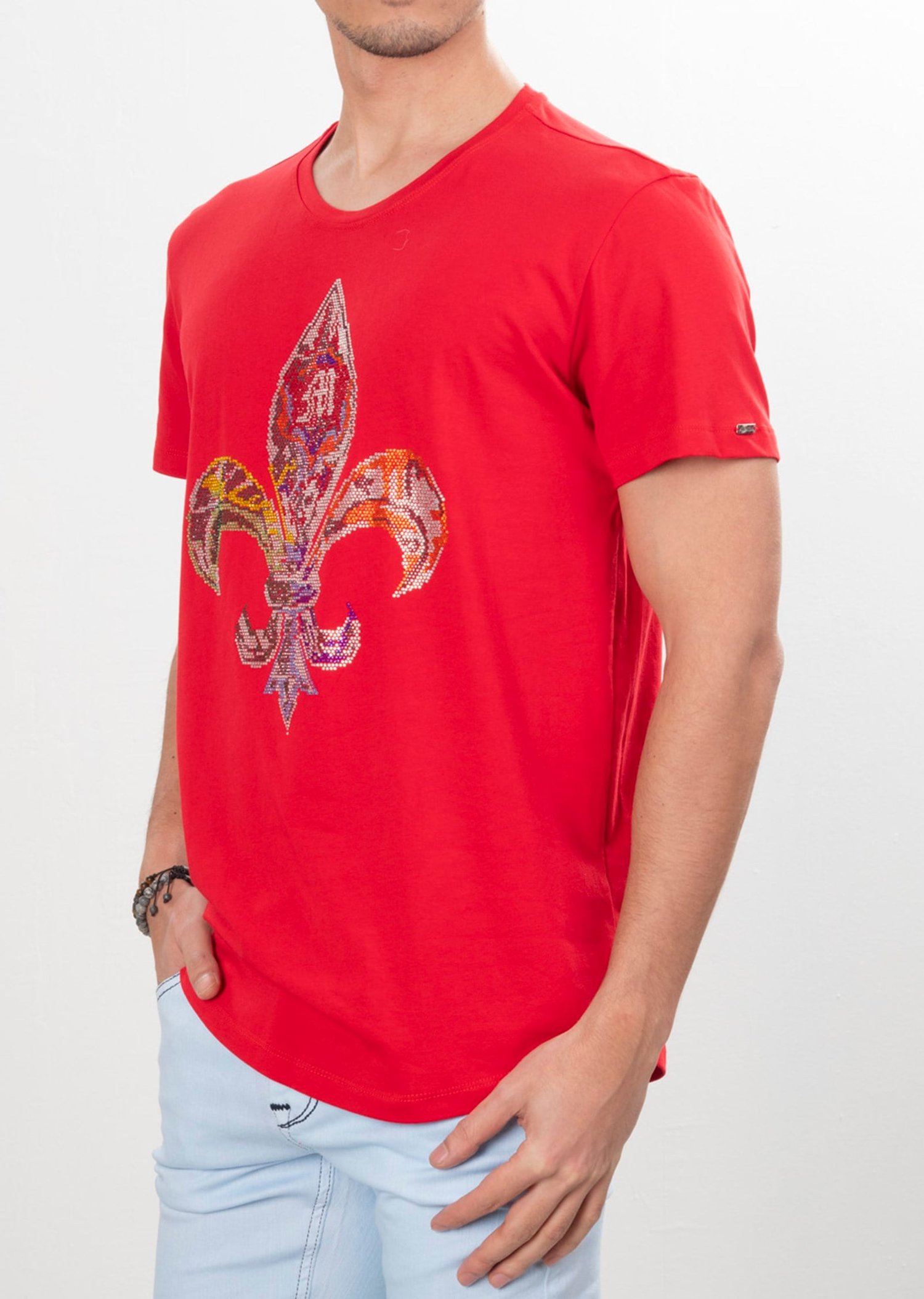 Pullu Kırmızı Oval Yaka T-Shirt