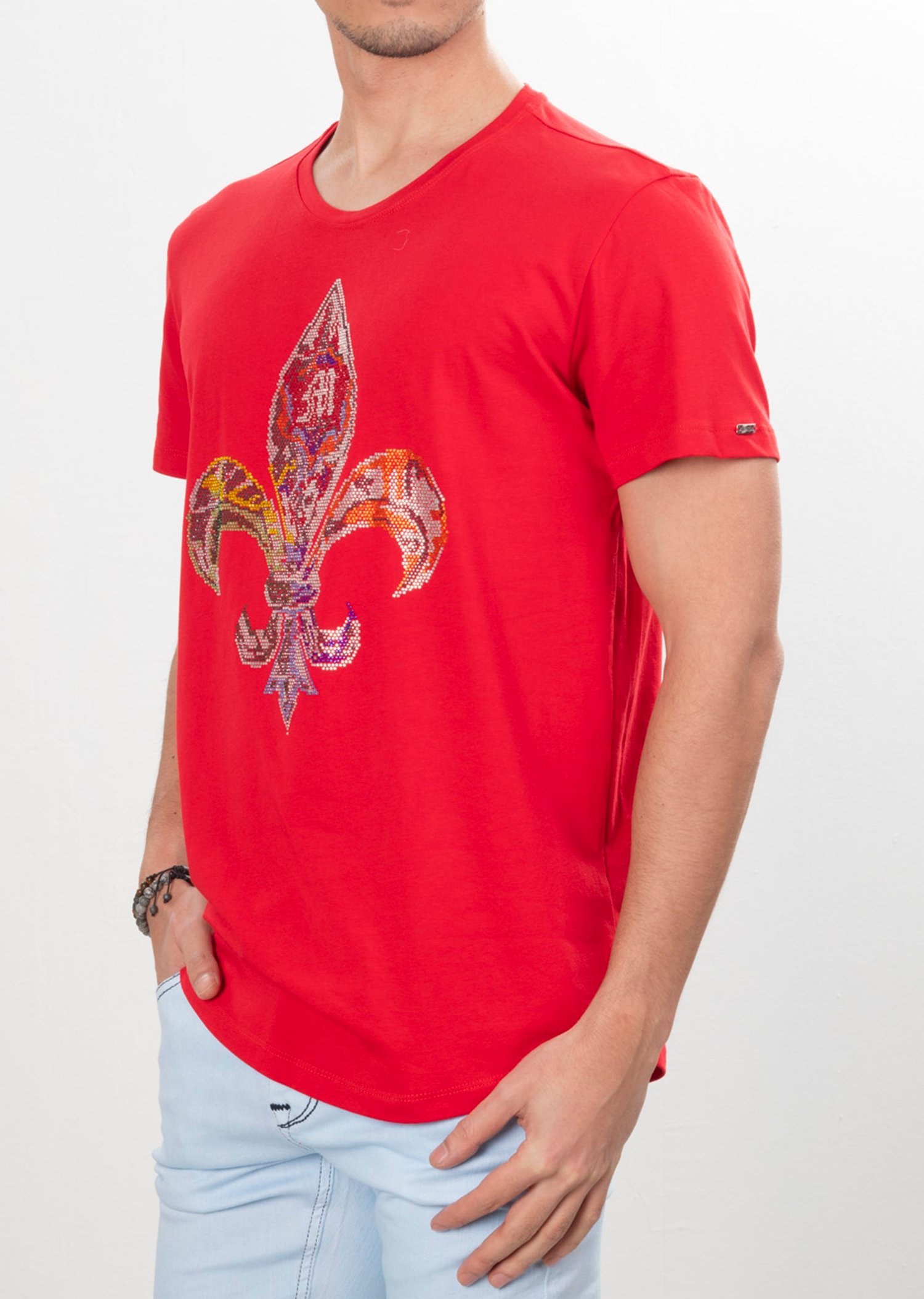 Pullu Kırmızı Oval Yaka T-Shirt