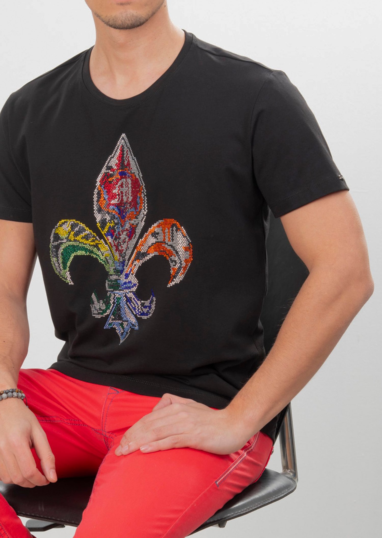 Pullu Siyah Oval Yaka T-Shirt