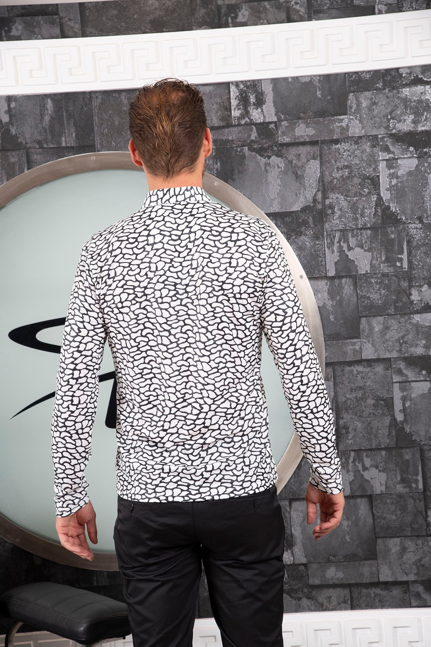 Siyah-Beyaz Desenli Sweatshirt