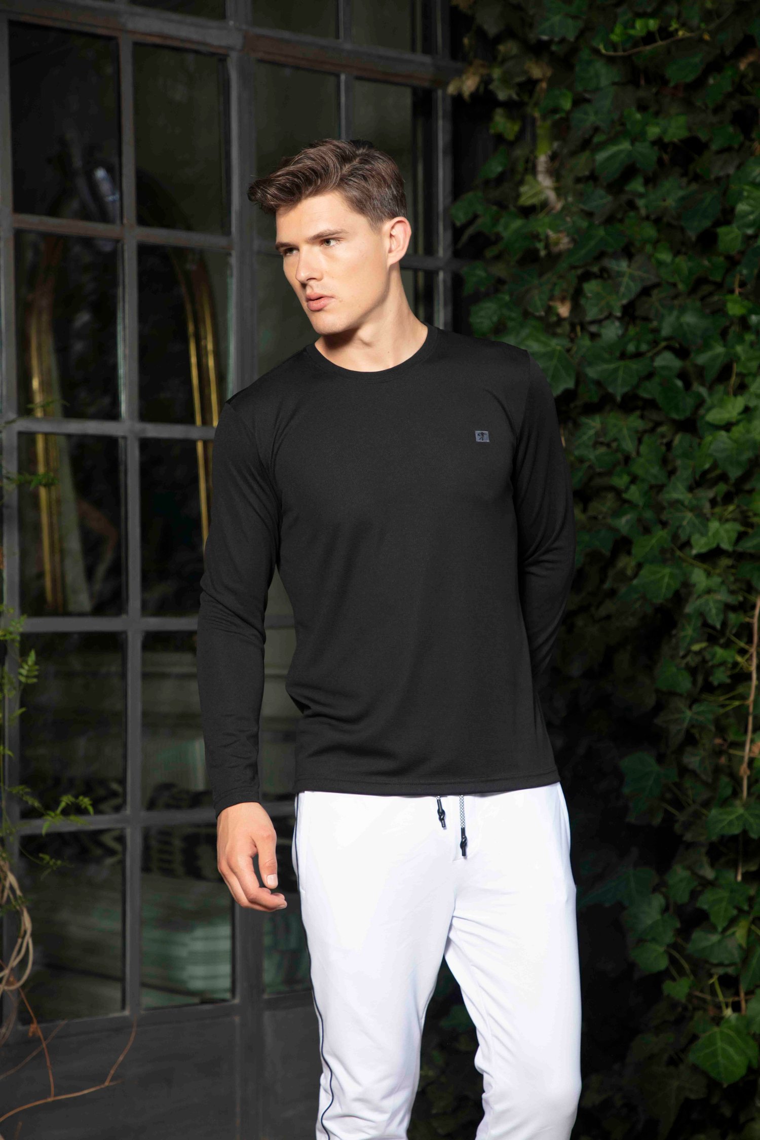 Siyah Bisiklet Yaka Sweatshirt