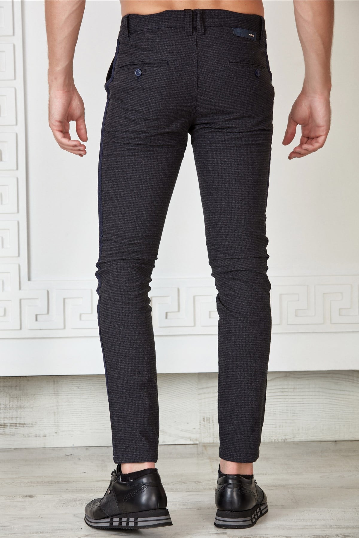 Siyah Desenli Yanı Şeritli Skinny Fit Pantolon