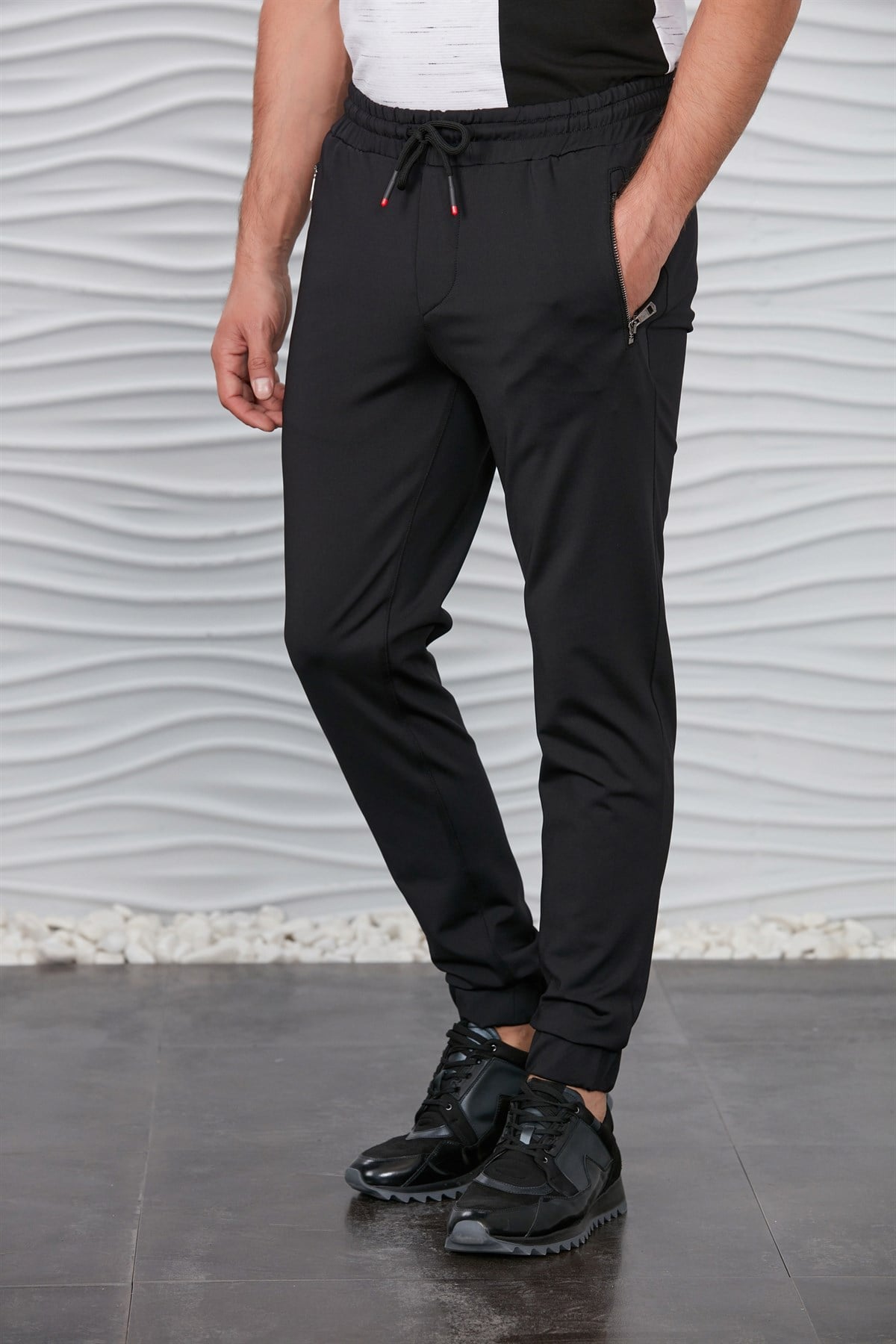 Siyah Eşofman Kumaşlı Basic Jogger Pantolon