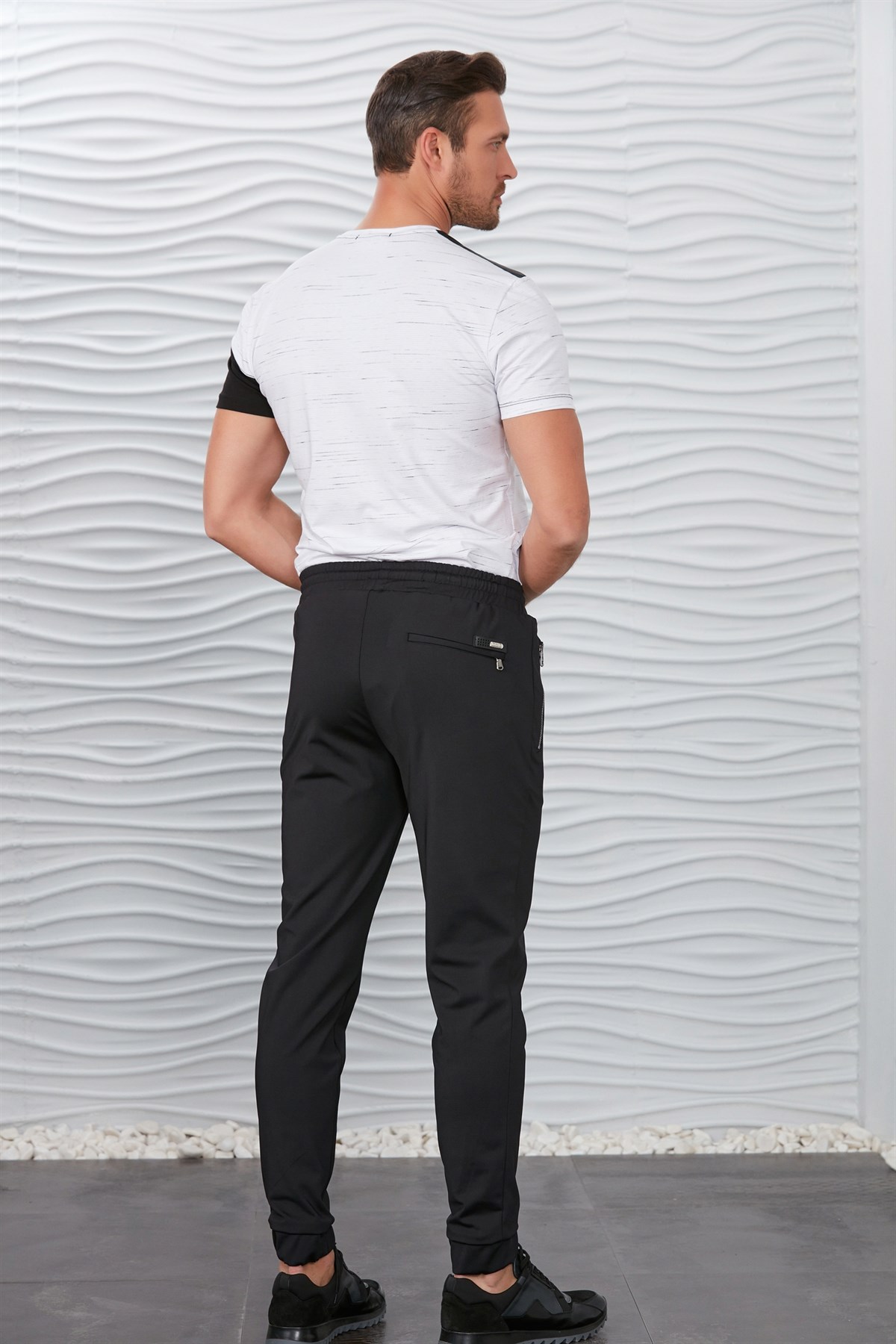 Siyah Eşofman Kumaşlı Basic Jogger Pantolon