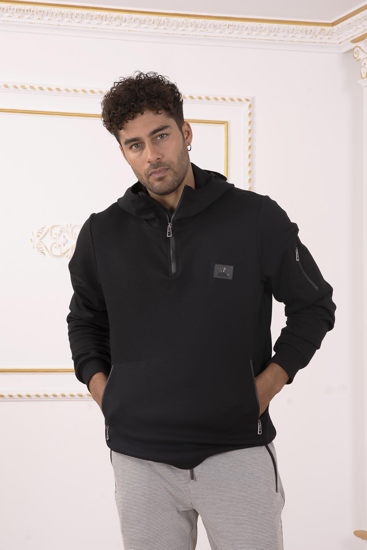 Siyah Kapüşonlu Sweatshirt