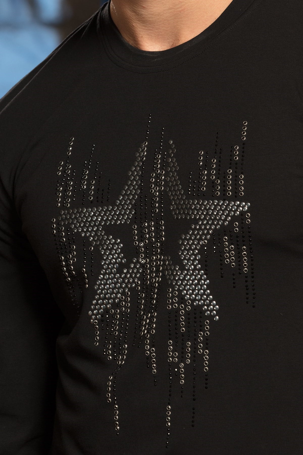 Yıldız Desenli Taşlı Siyah Sweatshirt
