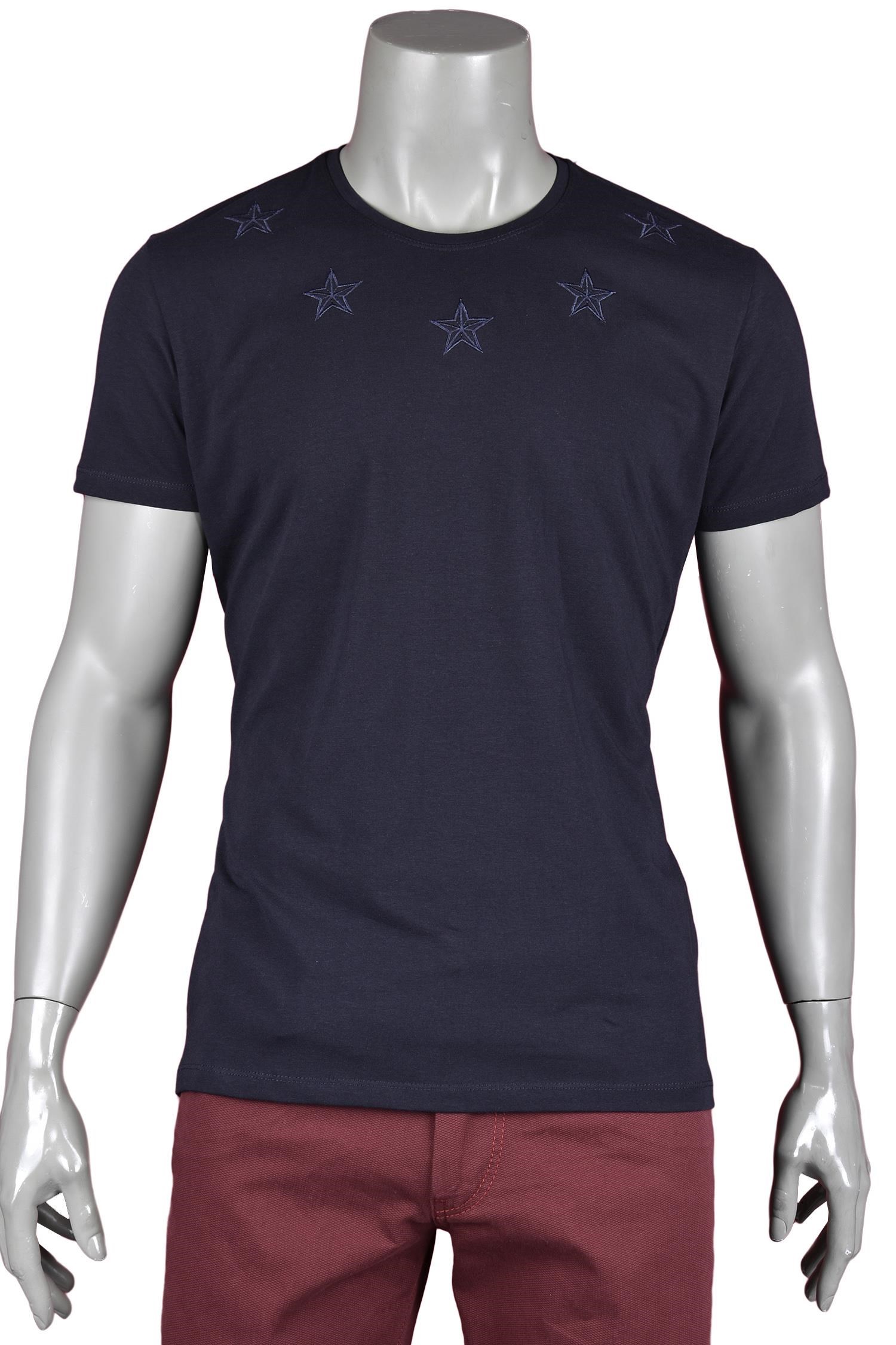 Yıldızlı Beyaz T-Shirt
