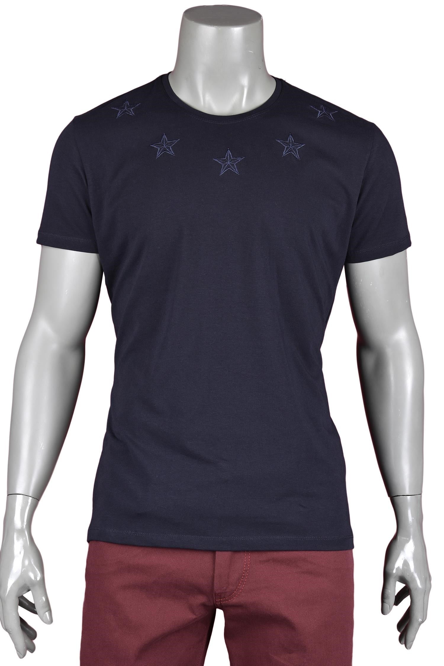 Yıldızlı Beyaz T-Shirt