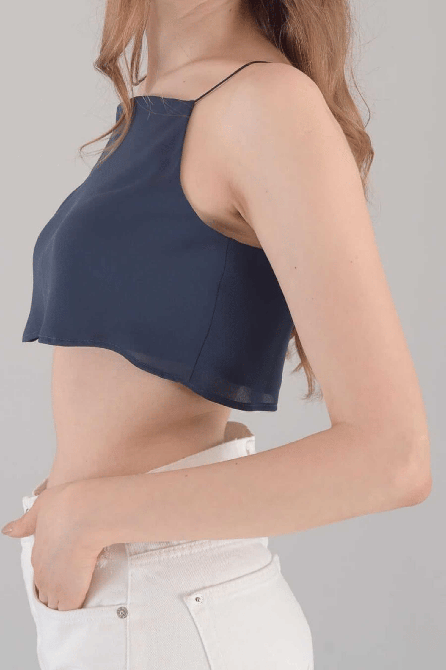 IPEKYOL Askılı Lacivert Crop Bluz