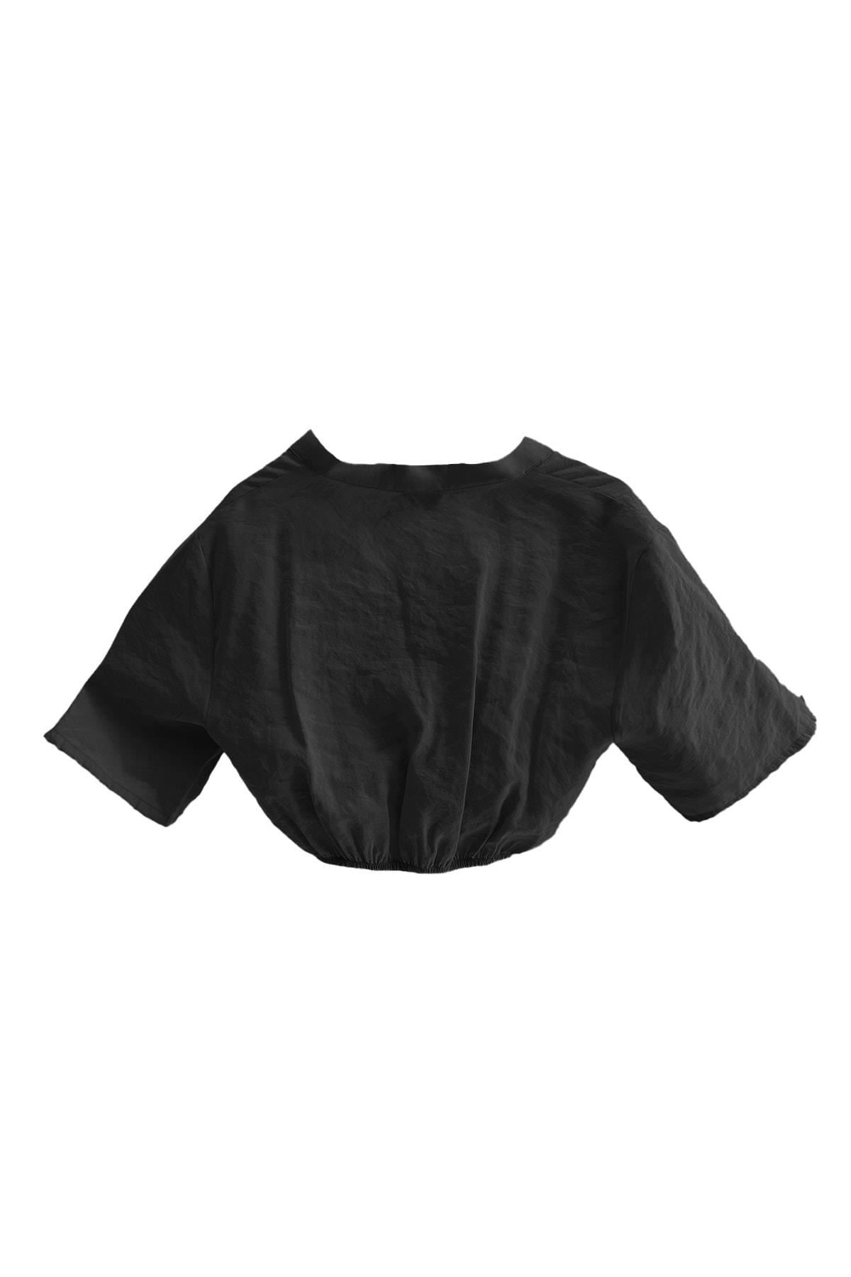 TWIST Siyah Büzgülü Crop Bluz