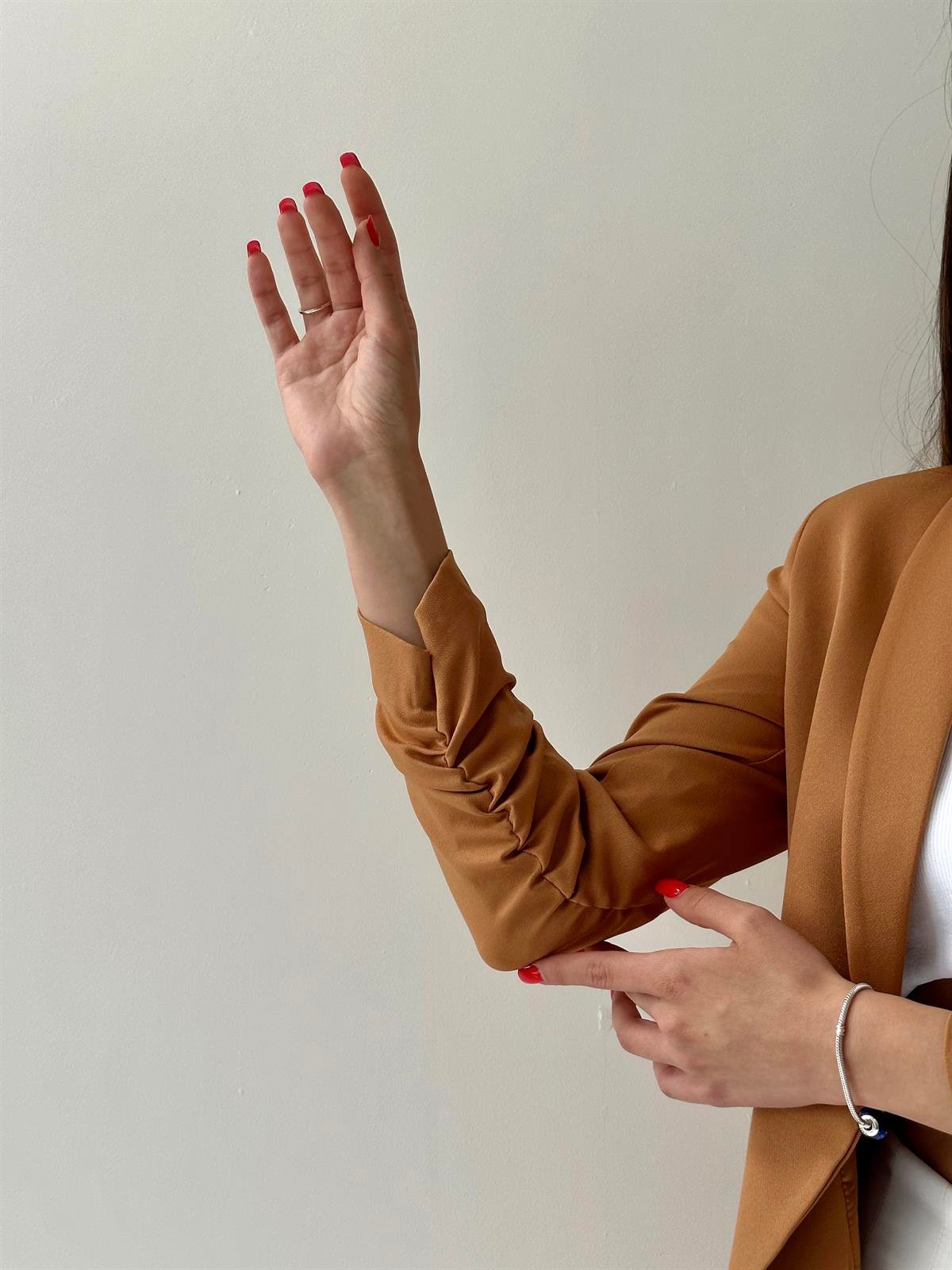 Kolu Büzgülü Blazer Ceket Camel