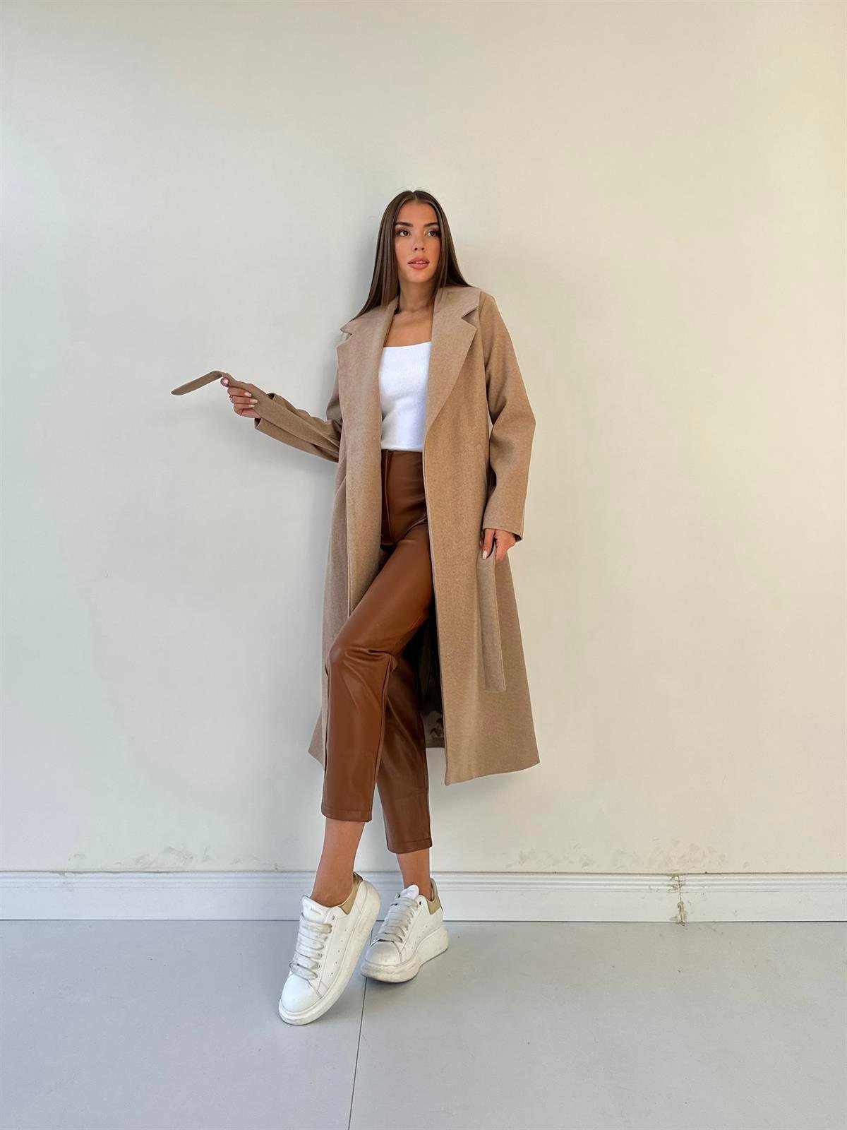 Kuşaklı Astarlı Kaşe Kaban Camel