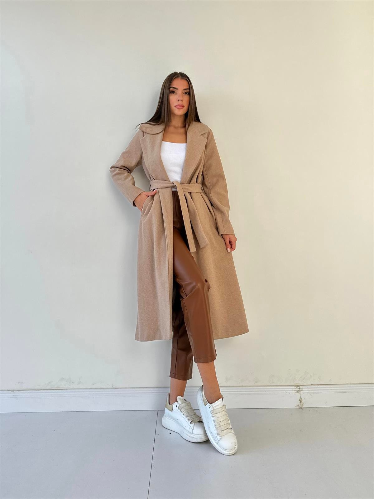 Kuşaklı Astarlı Kaşe Kaban Camel