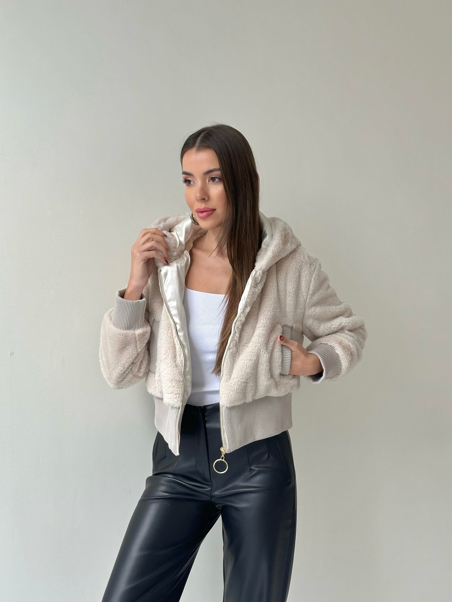 Ribanalı Kapüşonlu Peluş Mont Taş