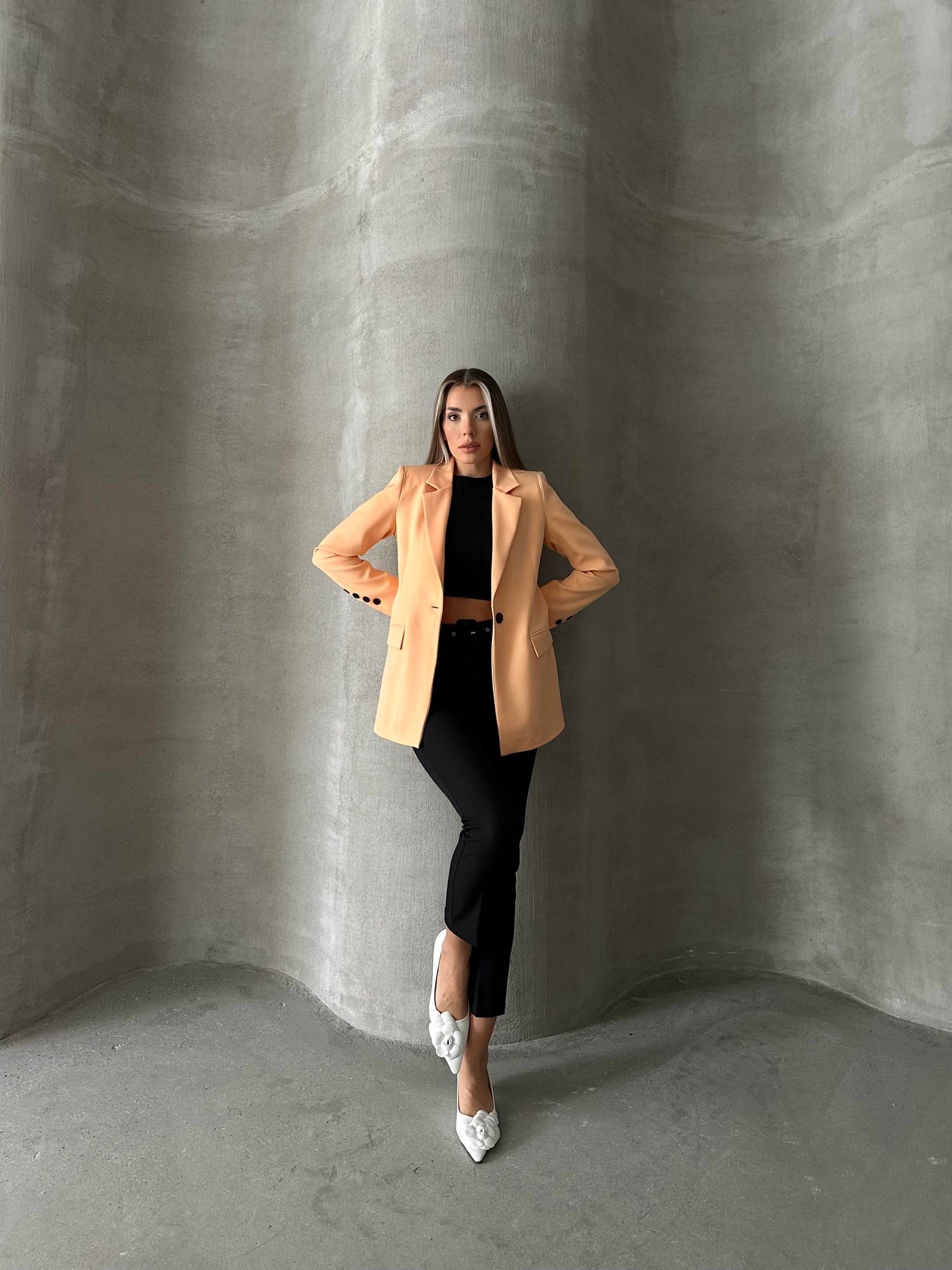 Tek Düğmeli Kol Detaylı Blazer Ceket Yavruağzı 