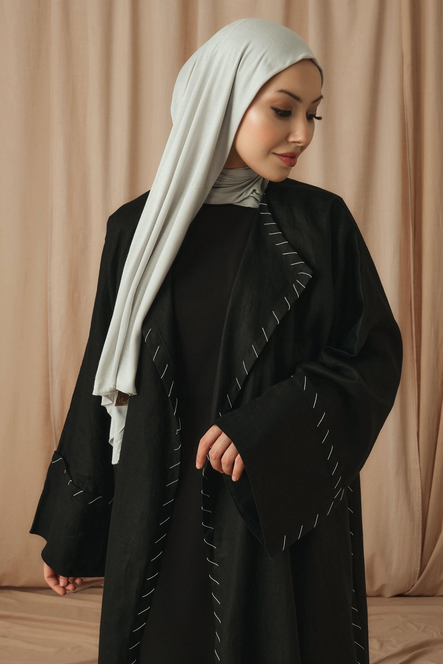 EL DİKİŞLİ KETEN ABAYA-SİYAH