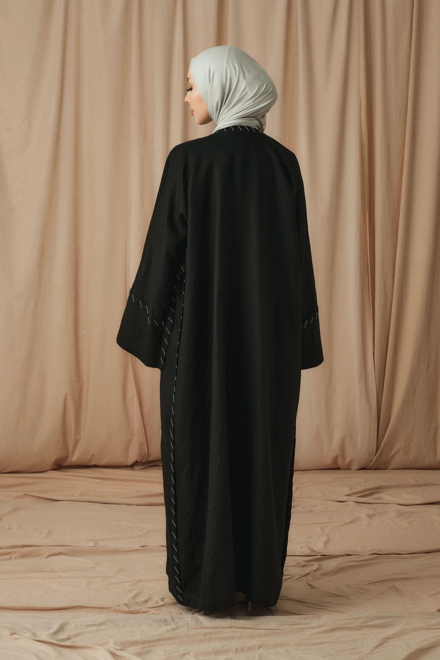 EL DİKİŞLİ KETEN ABAYA-SİYAH