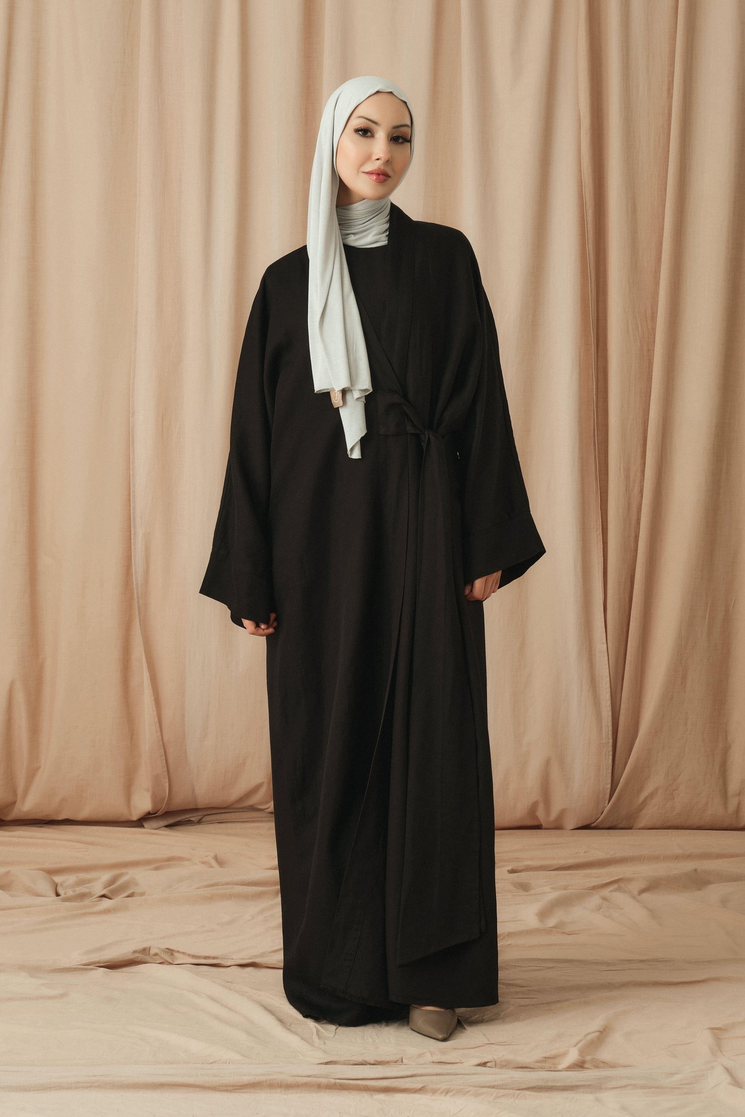 KETEN BAĞLAMA DETAYLI ABAYA-SİYAH