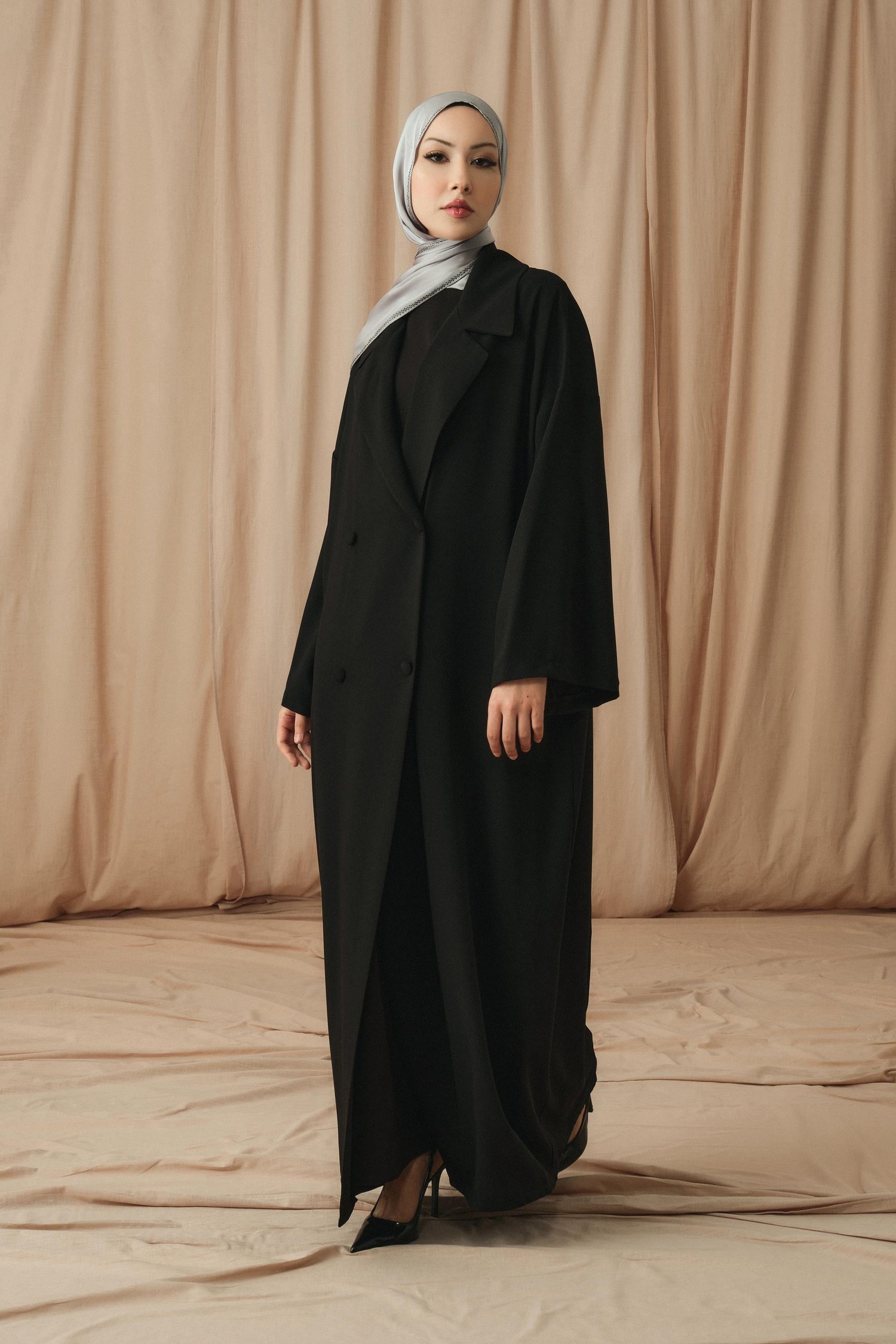 KRUVAZE YAKA DAILY ABAYA-SİYAH