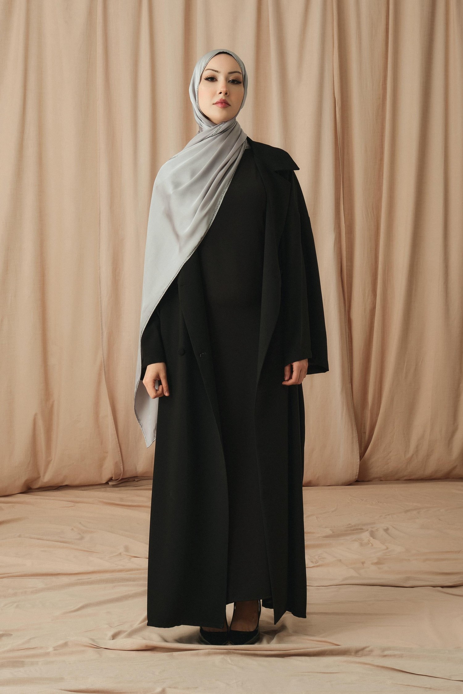 KRUVAZE YAKA DAILY ABAYA-SİYAH