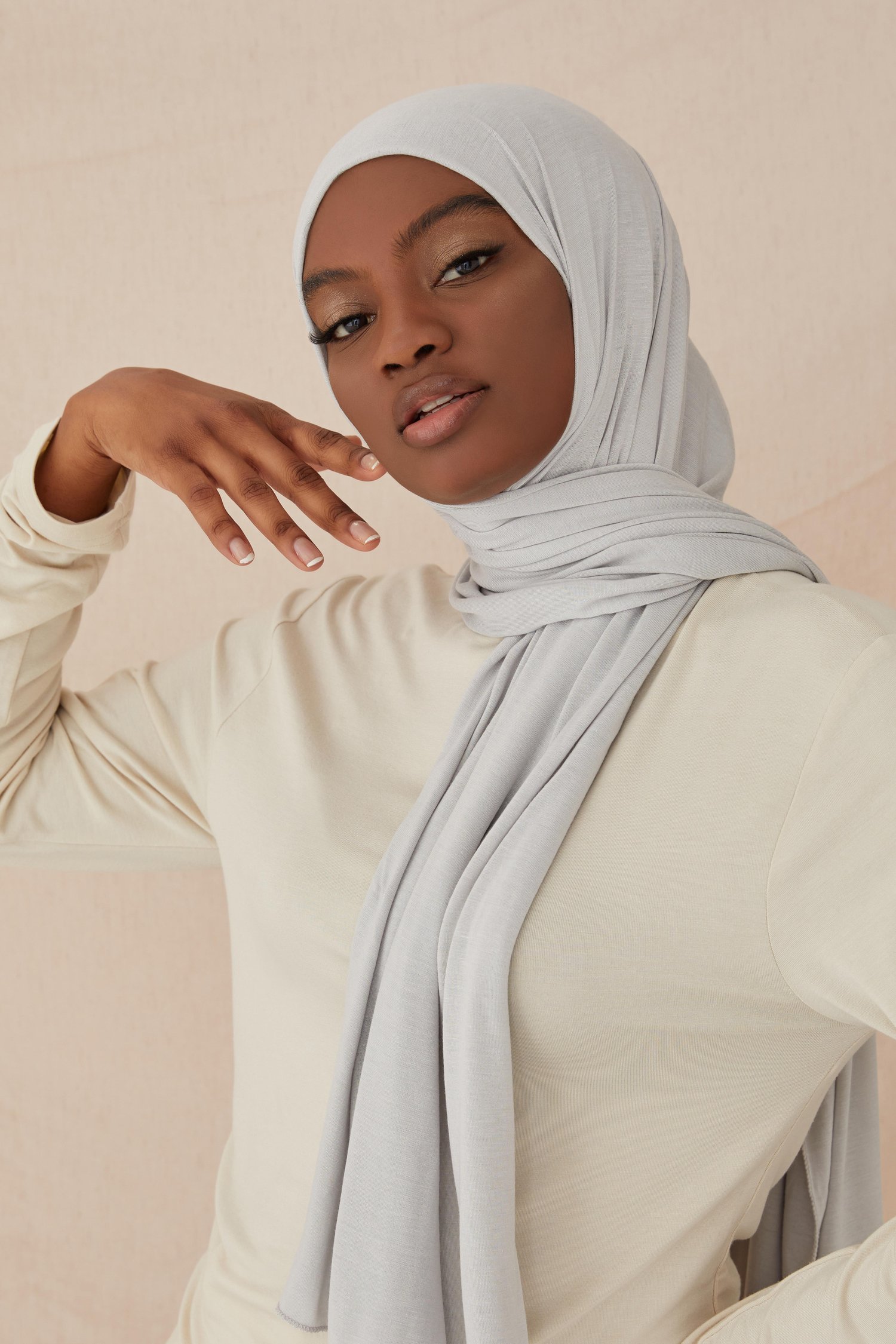 PREMIUM PLAIN COTTON COMBED SHAWL-LIGHT GREY
