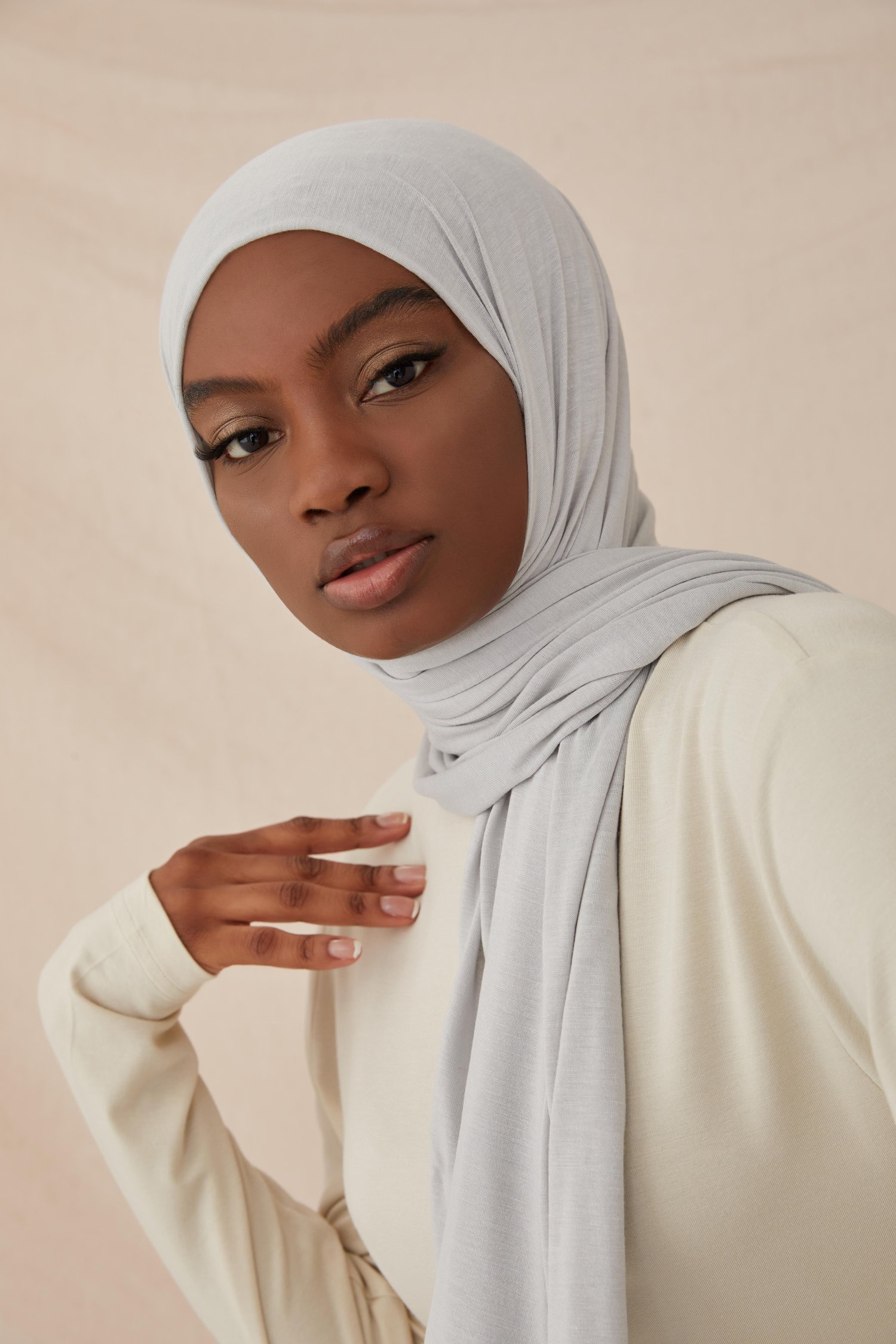 PREMIUM PLAIN COTTON COMBED SHAWL-LIGHT GREY
