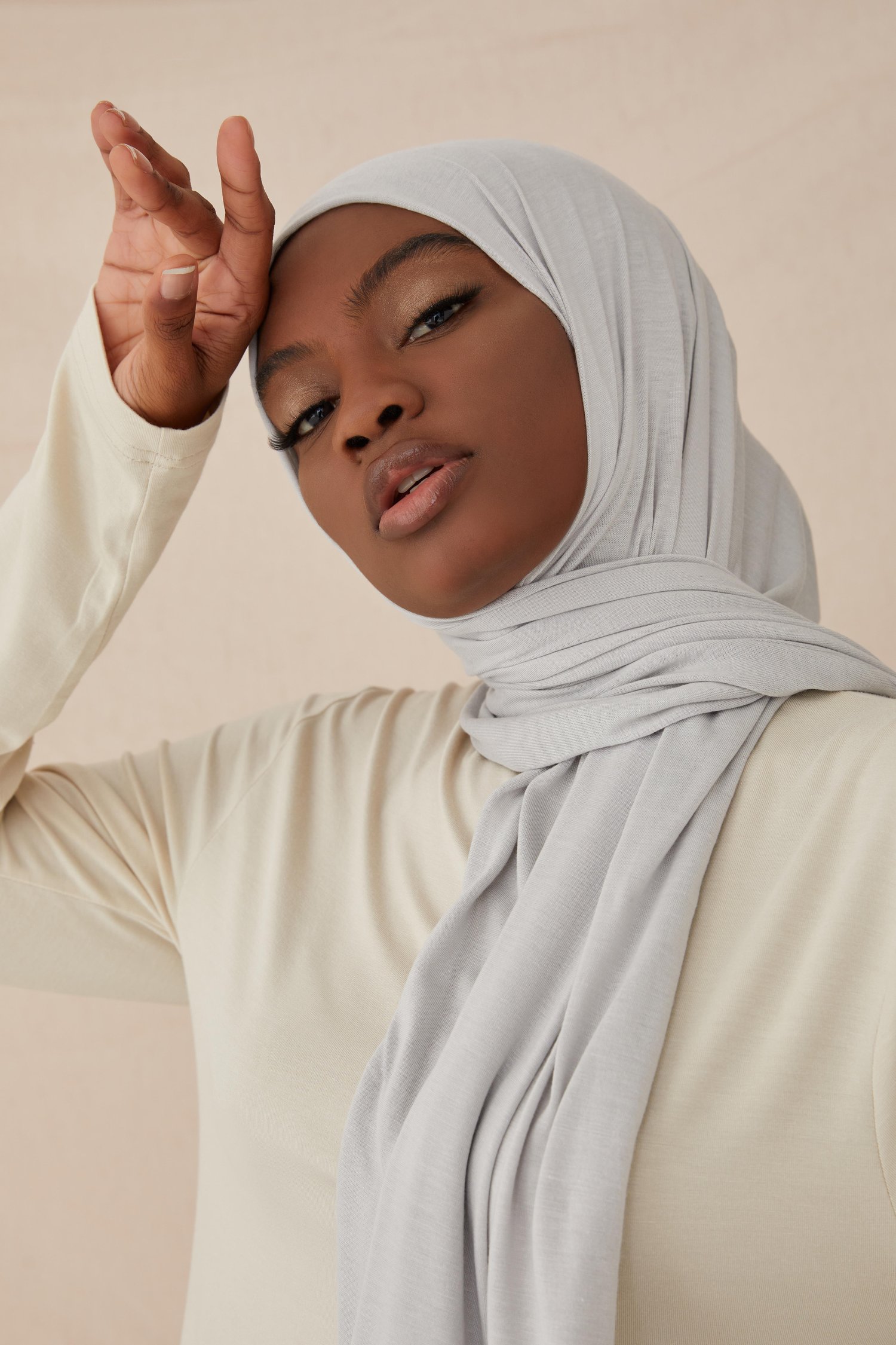 PREMIUM PLAIN COTTON COMBED SHAWL-LIGHT GREY