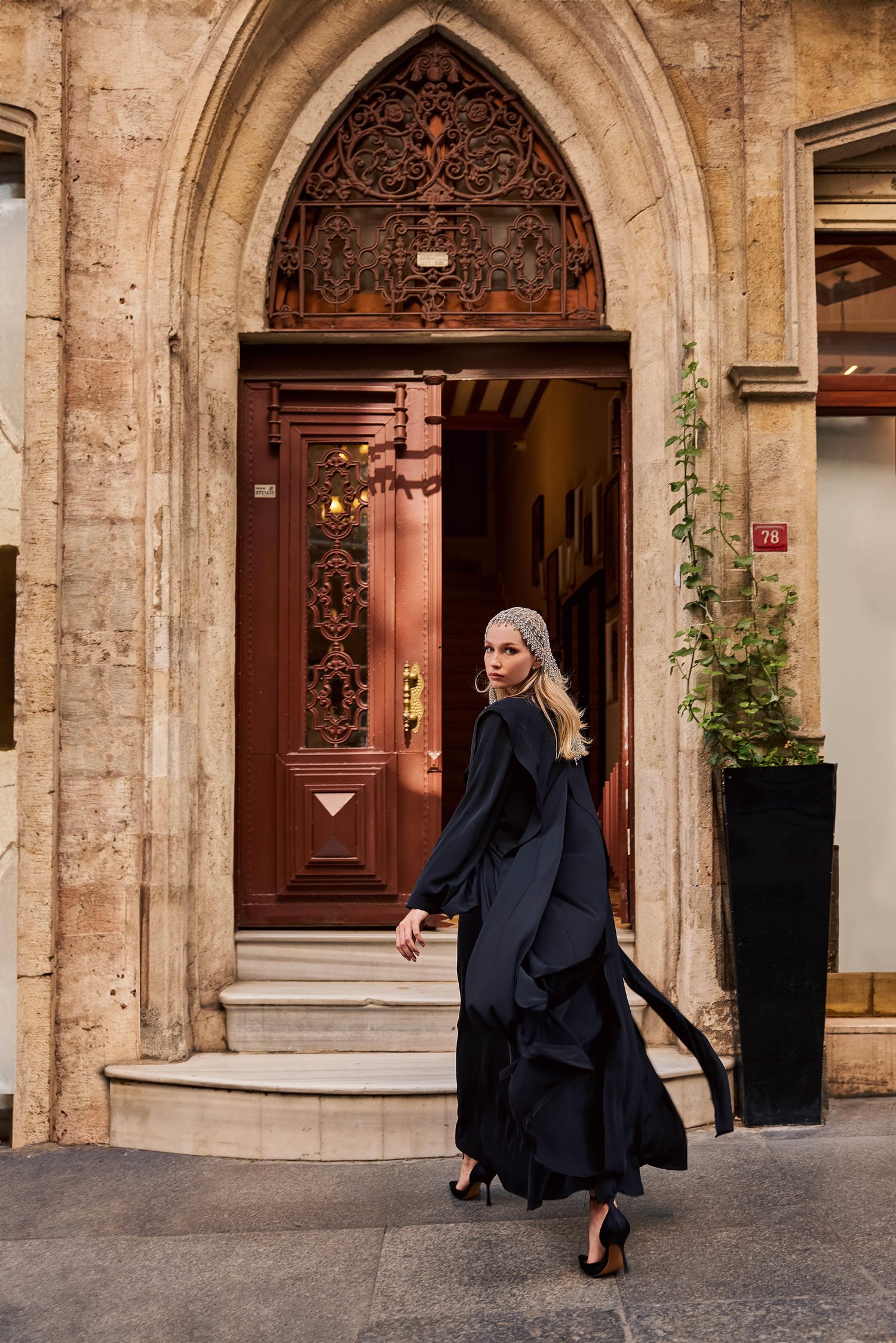 ROYAL VATKALI ABAYA-SİYAH