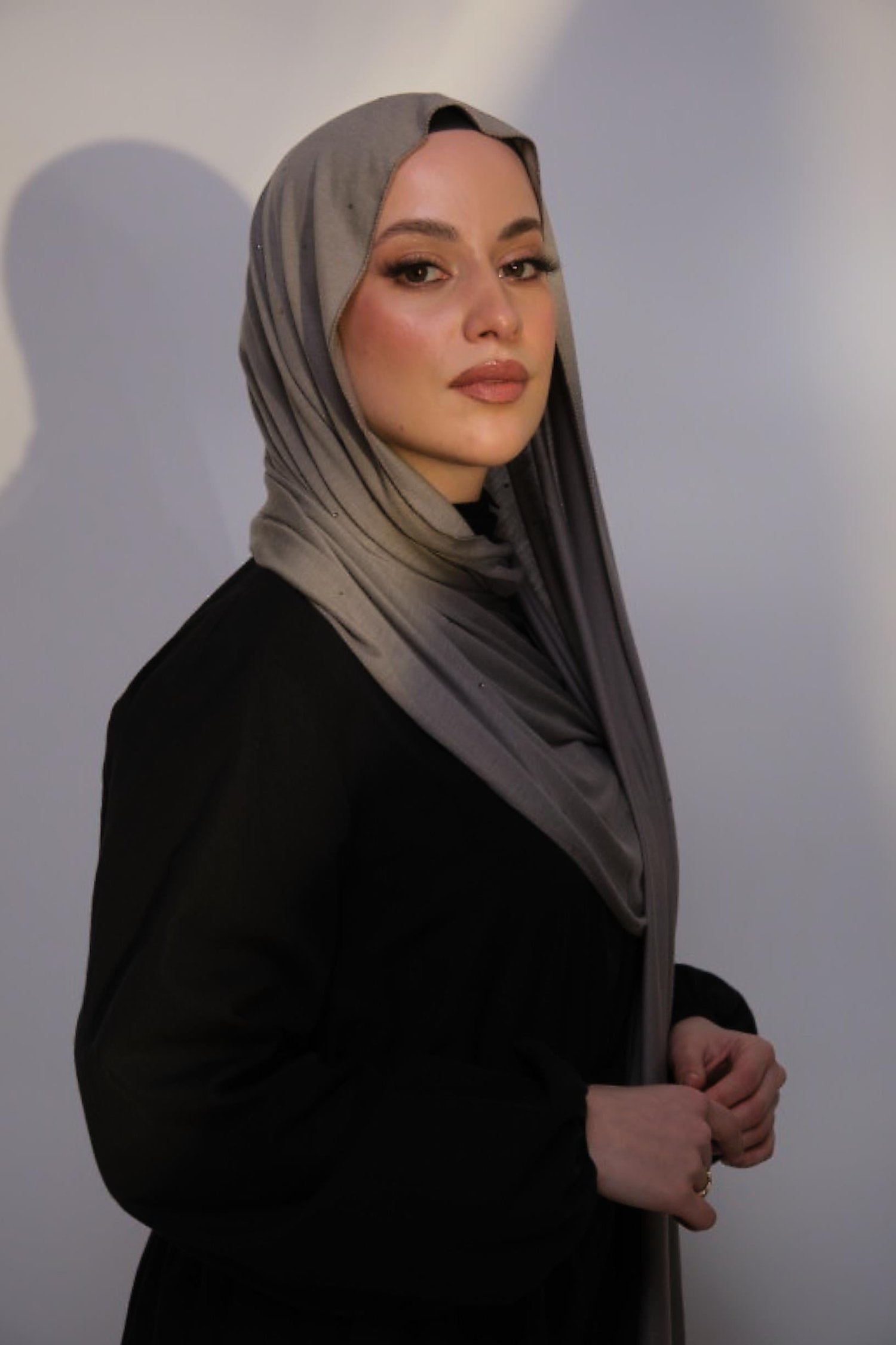 PREMIUM COMBED SHAWL WITH SVAROVSKI-ANTRACID
