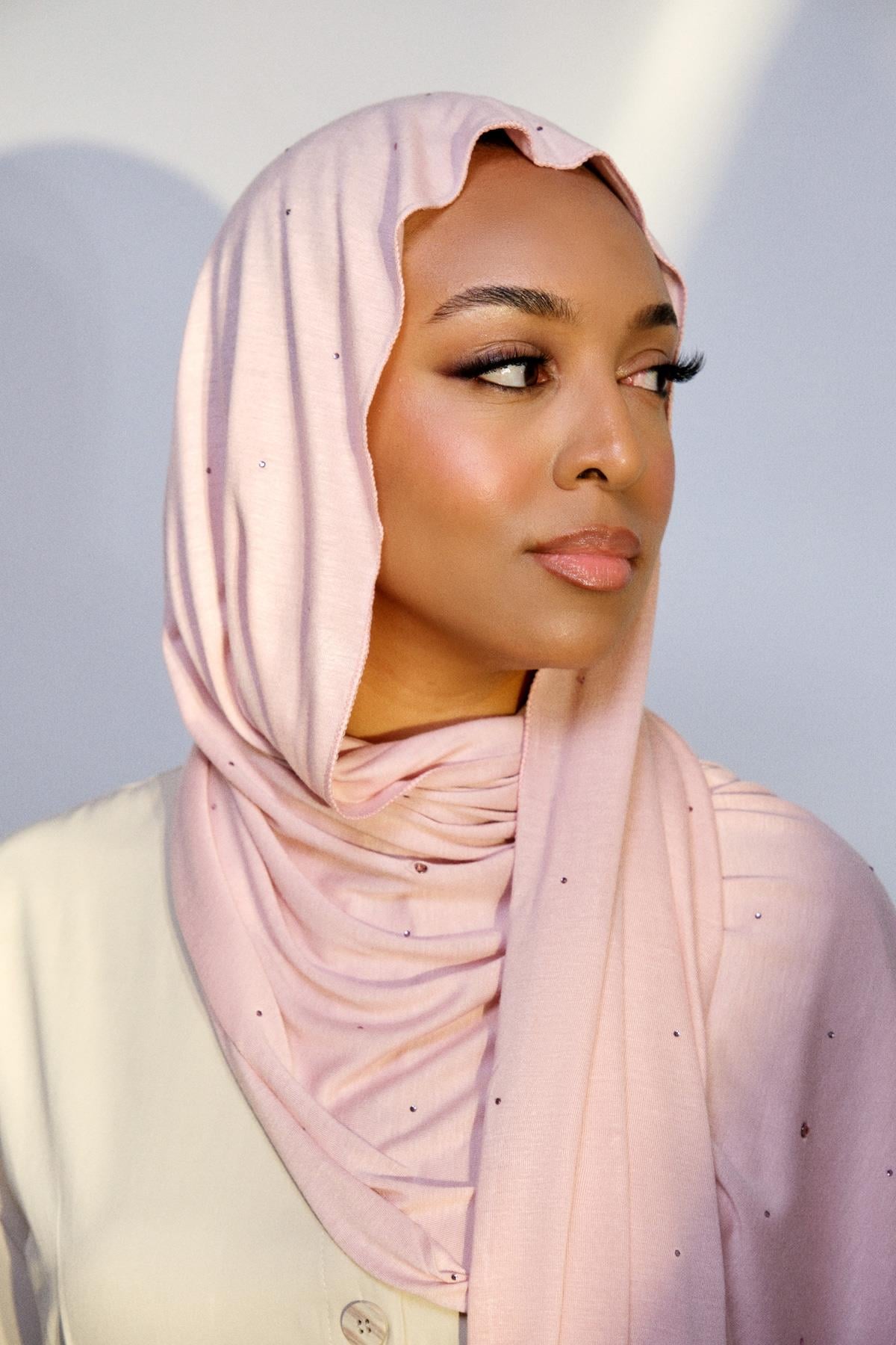 PREMIUM COMBED SHAWL WITH SVAROVSKI-POWDER