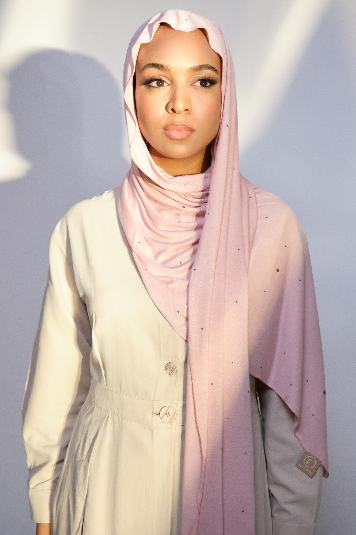 PREMIUM COMBED SHAWL WITH SVAROVSKI-POWDER