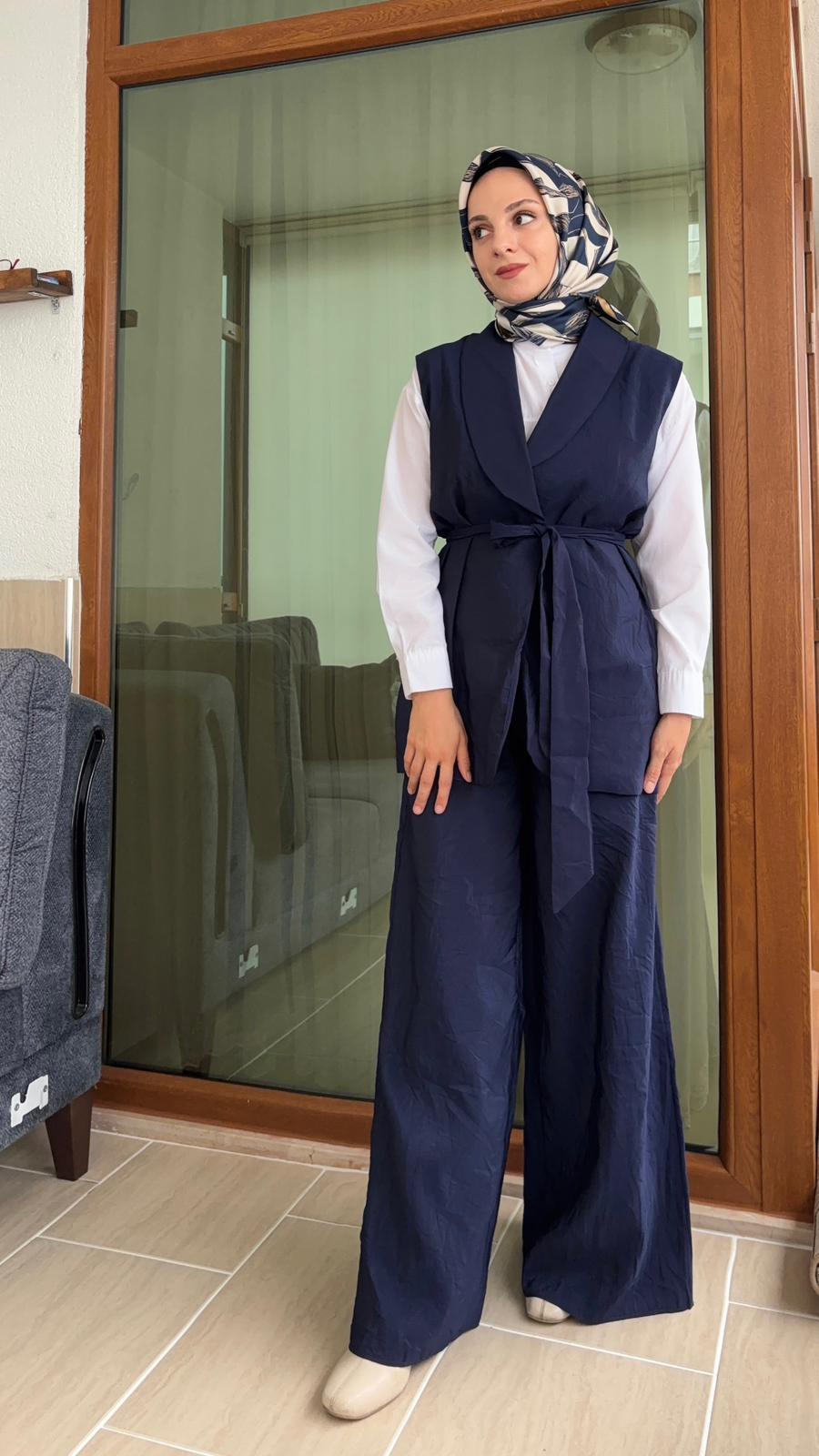 Pia Takım Lacivert