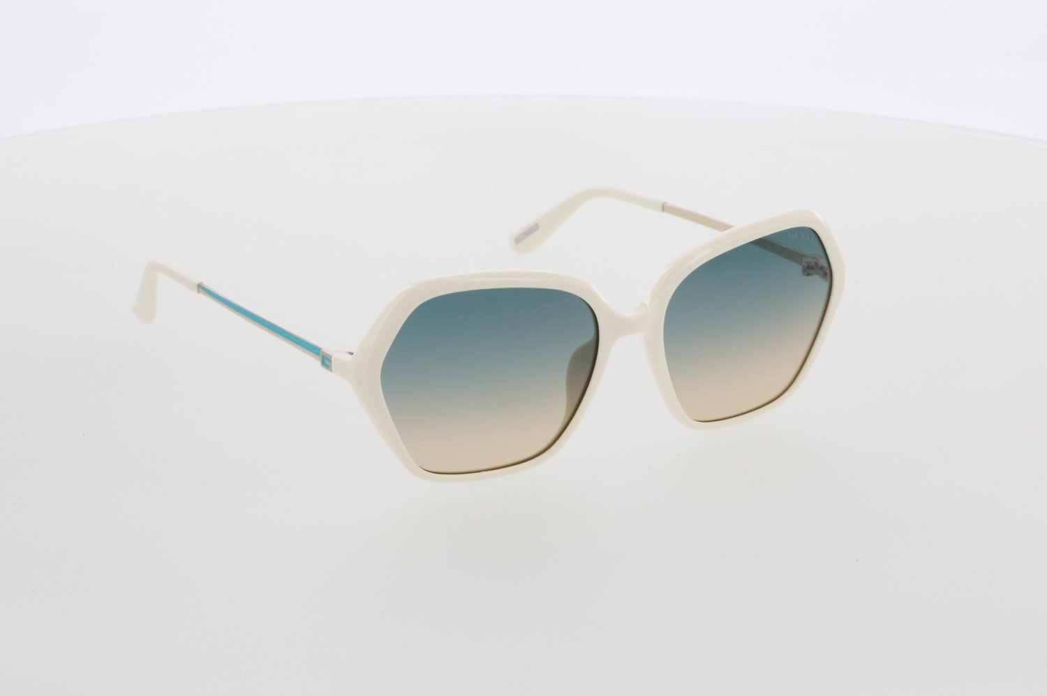 GUESS 00134 21P 55-16-140 Kadın Güneş Gözlüğü