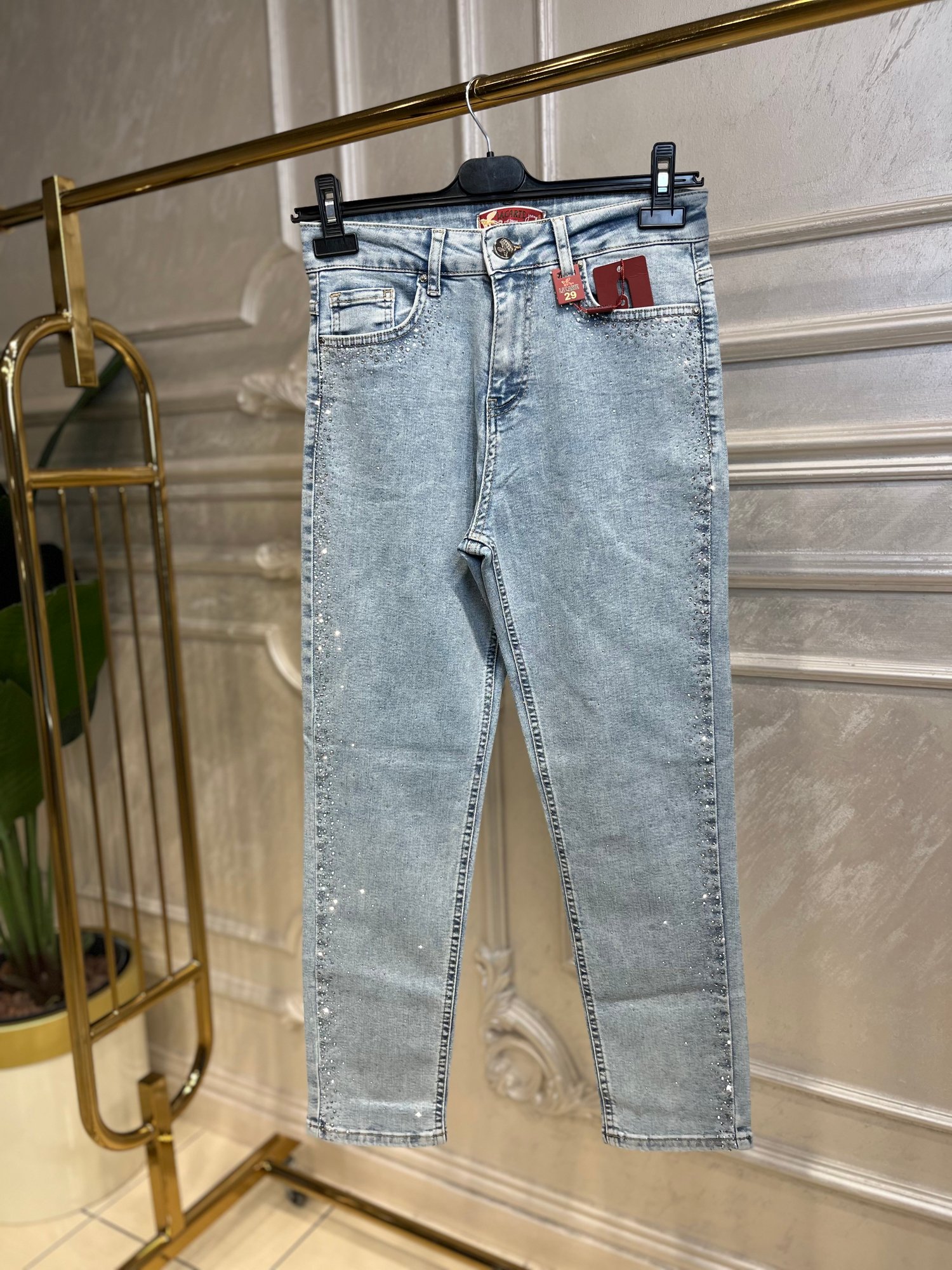 0291 Kar Yıkama Taşlı Mom Jean
