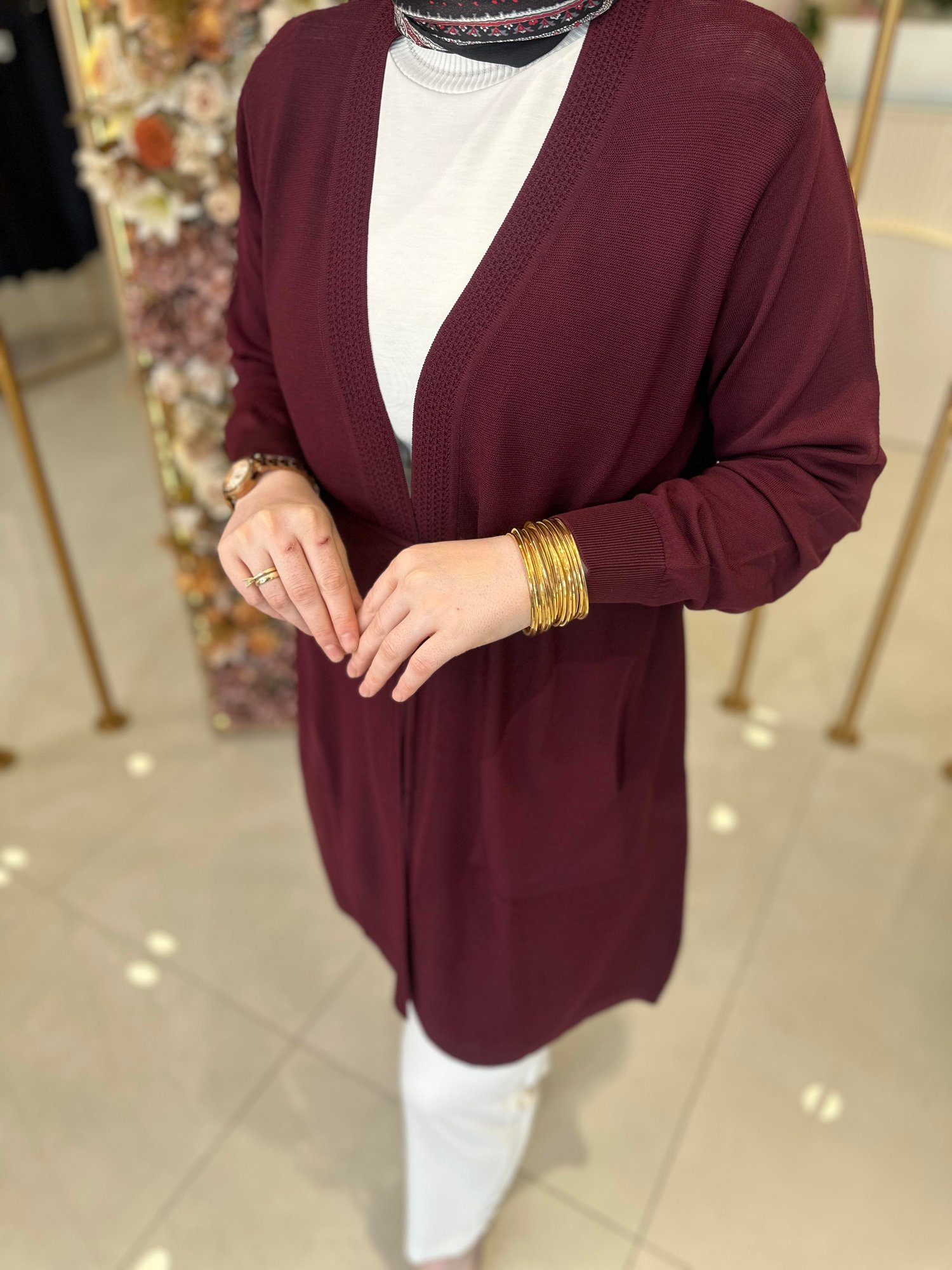 3185 Ghisa Hırka