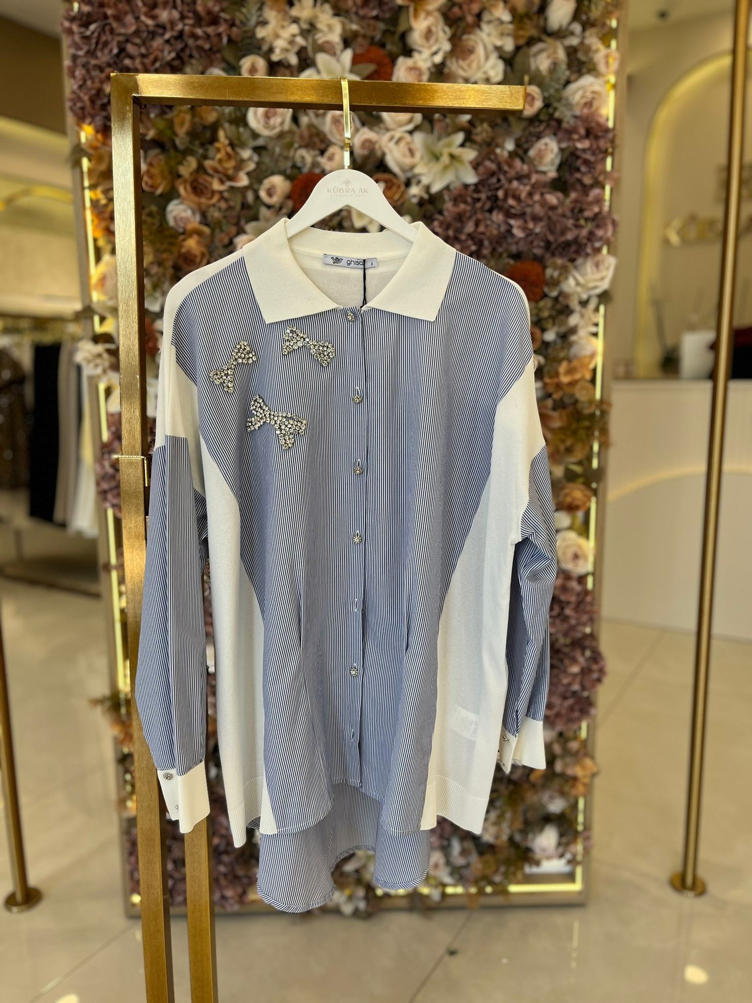 4327 Ghisa Tunik