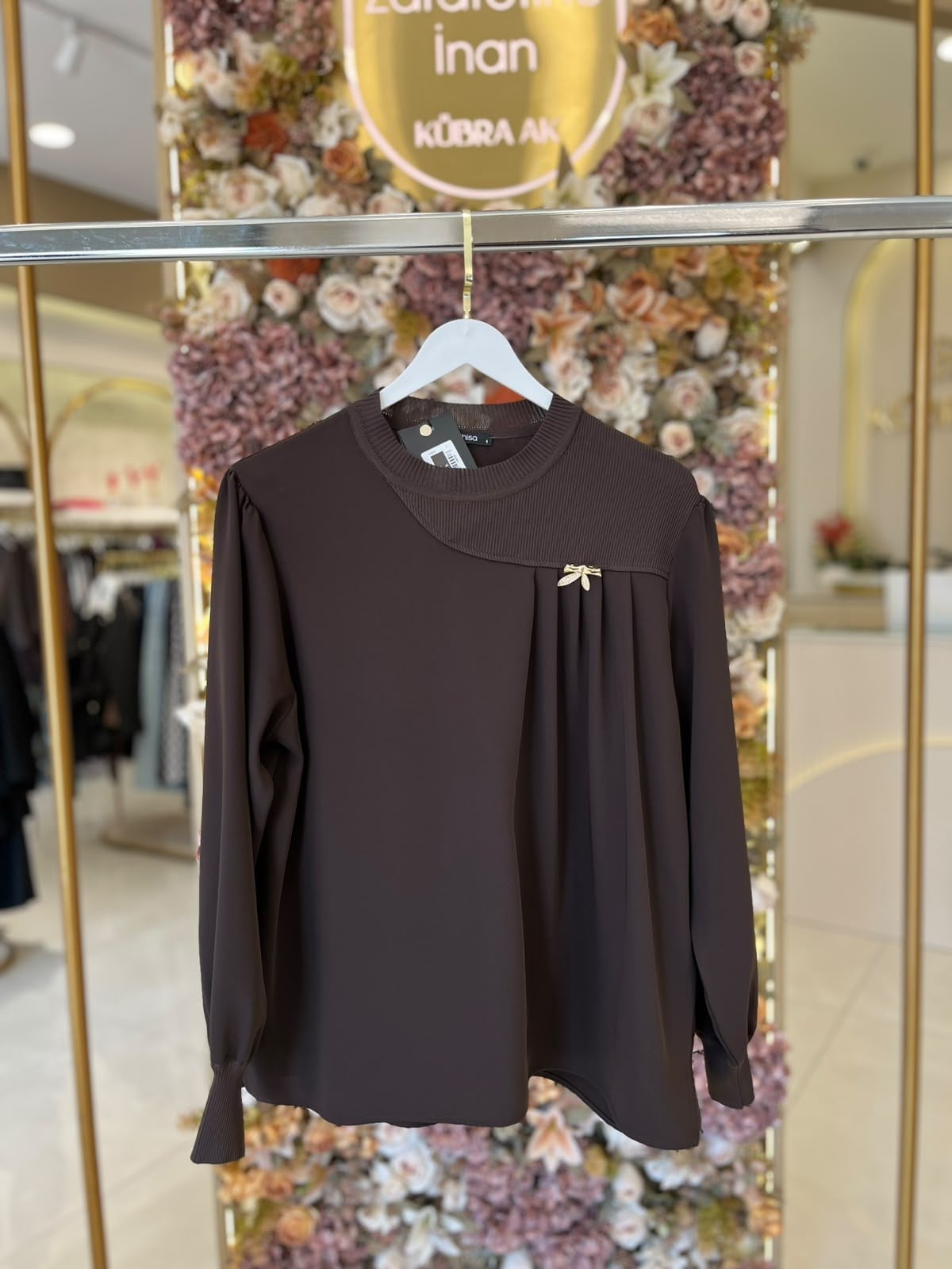 4466 Ghisa Tunik