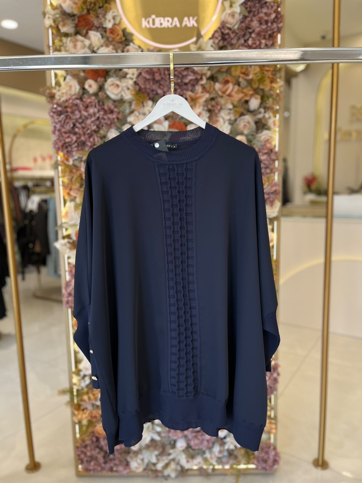 4491 Ghisa Tunik