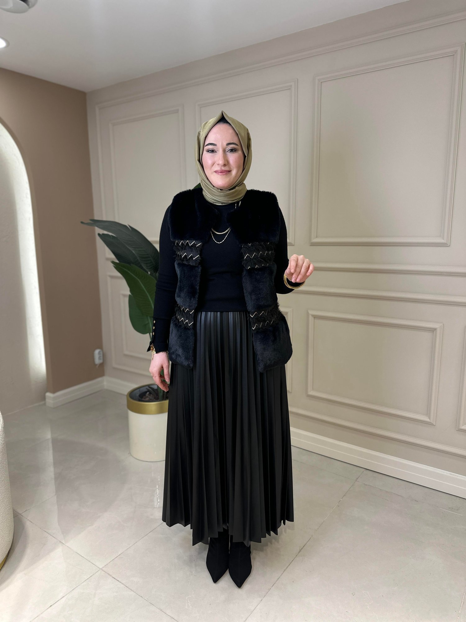 7341 Kürklü Yelek Etekli Takım