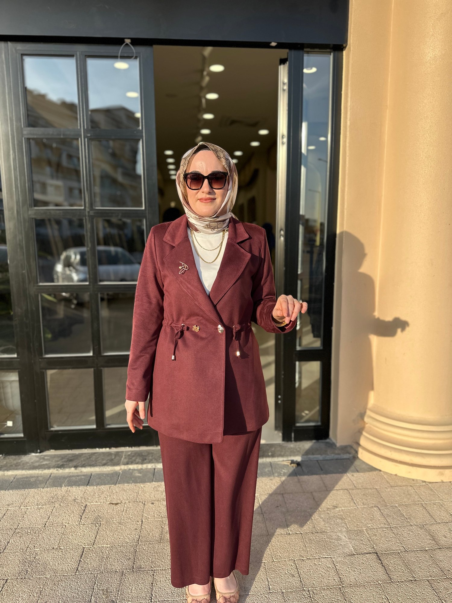7372 Pantolonlu Takım